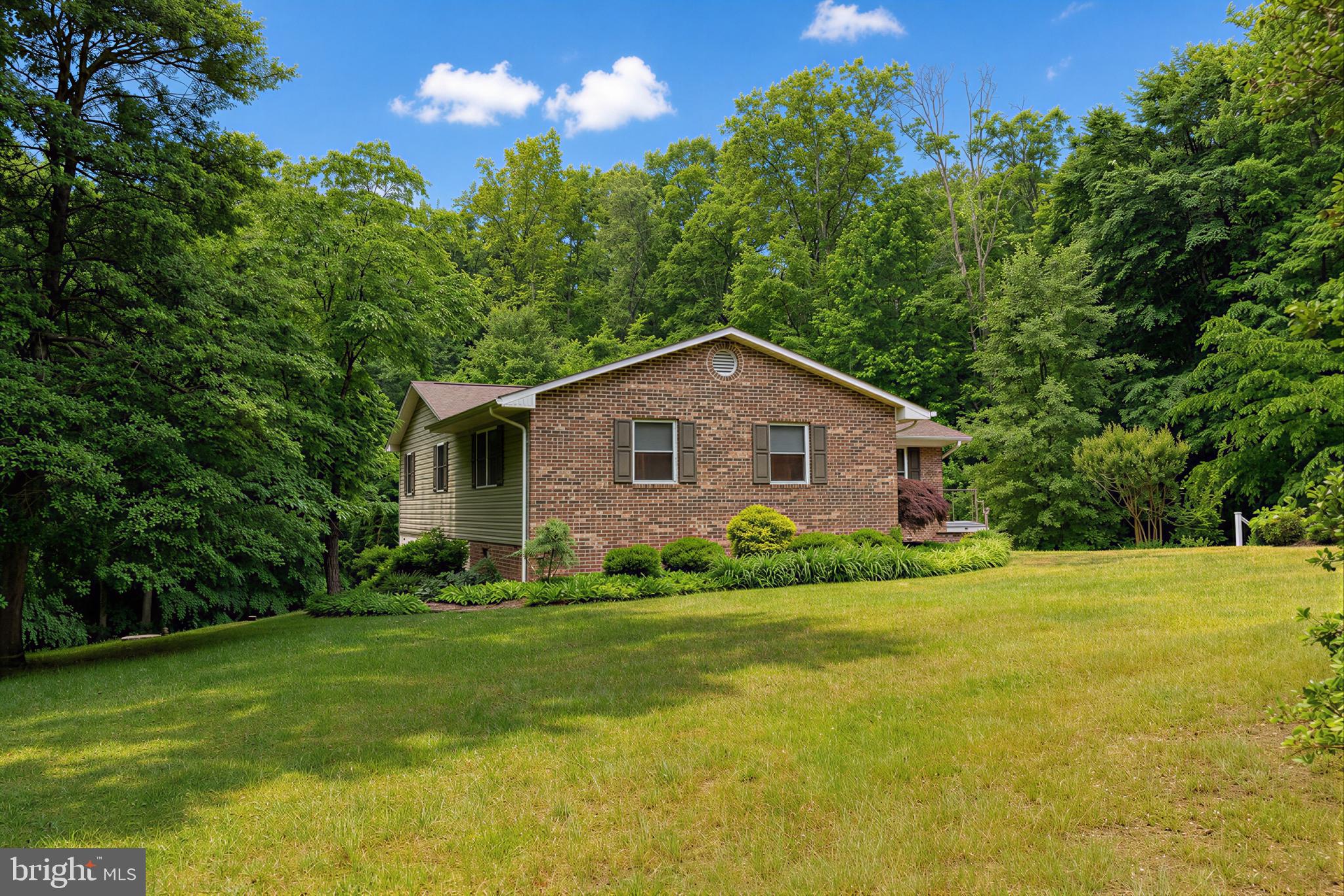 LAND O LAKES - Residential