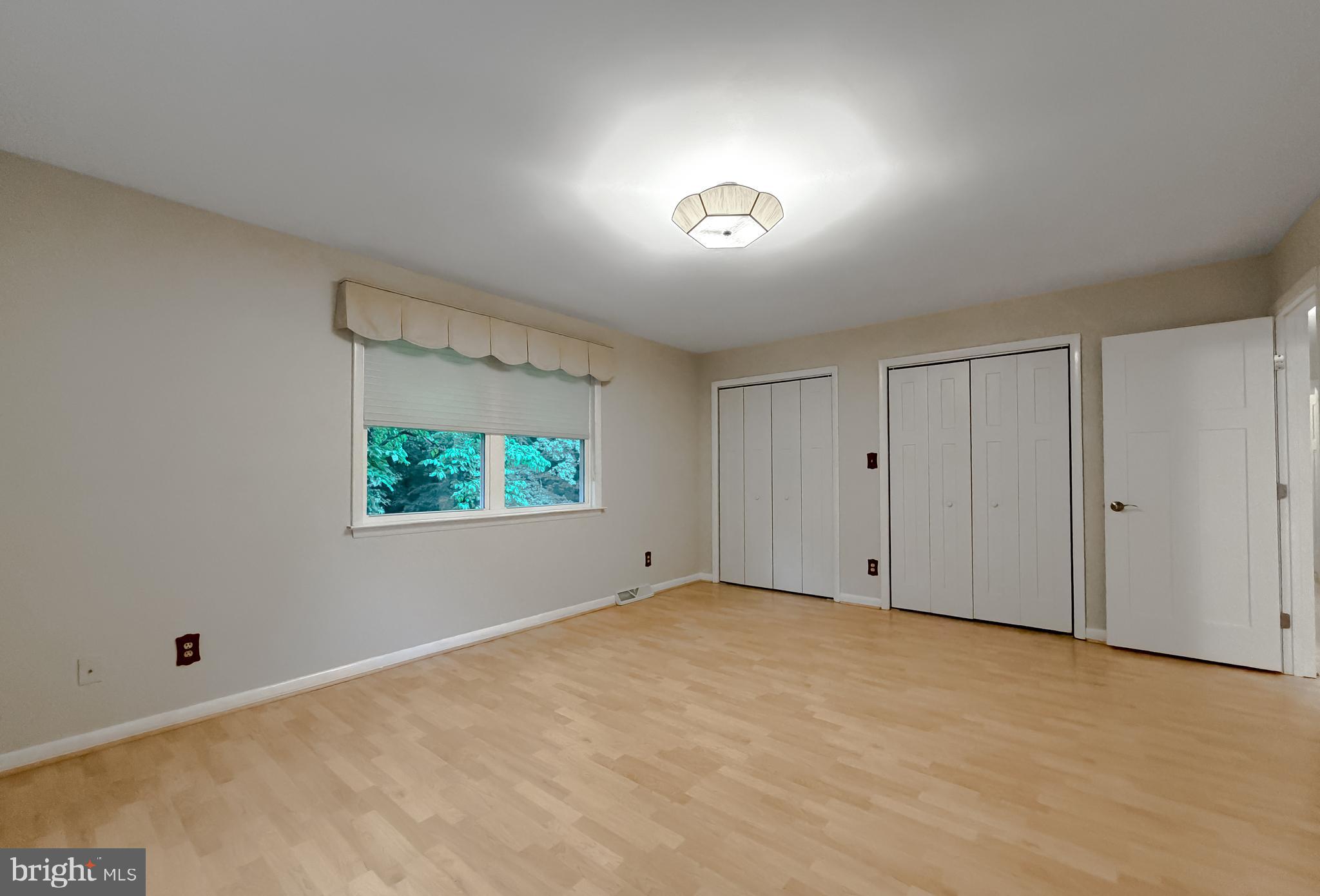 LAND O LAKES - Residential