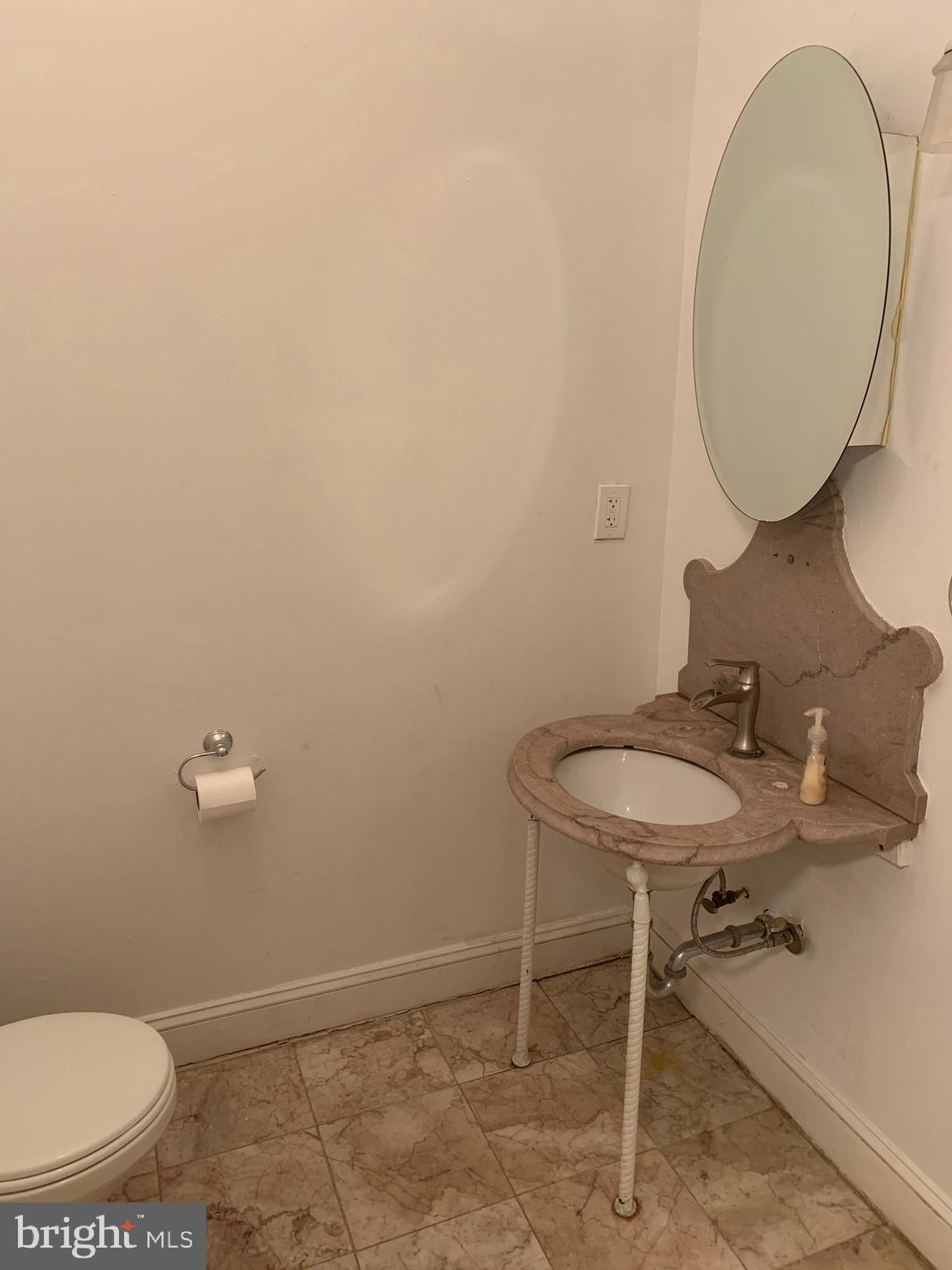 CHARLES NORTH - Residential Lease