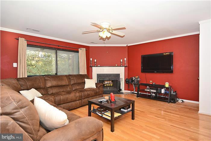 BRISTOL SQUARE - Residential