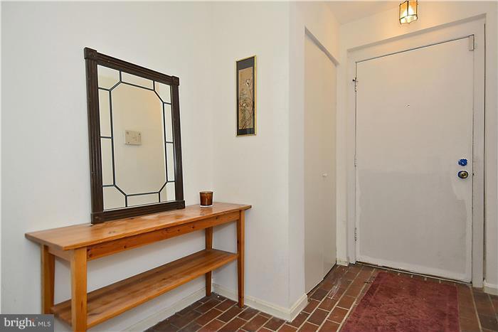 BRISTOL SQUARE - Residential