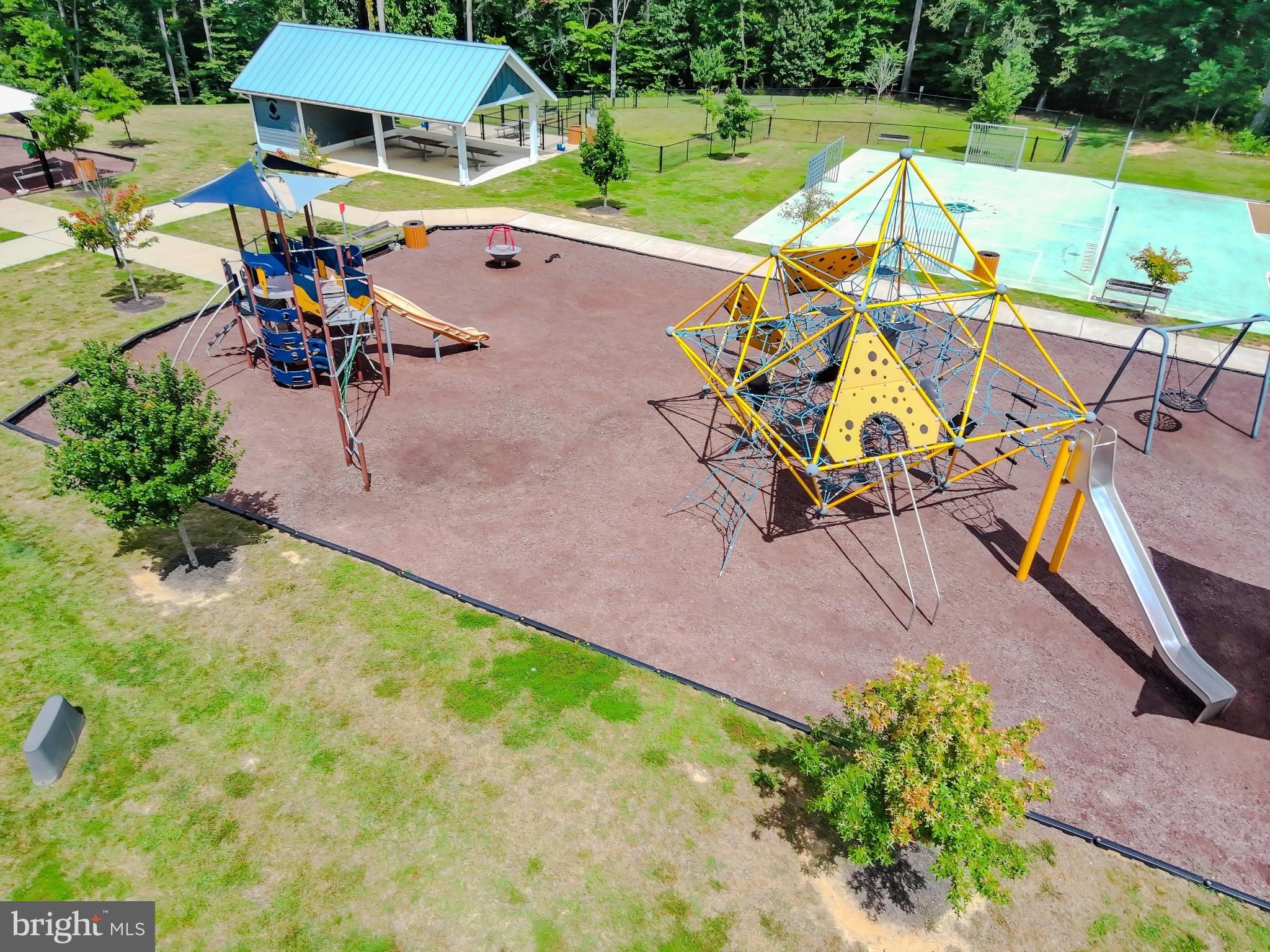 VILLAGES OF SAVANNAH - Residential