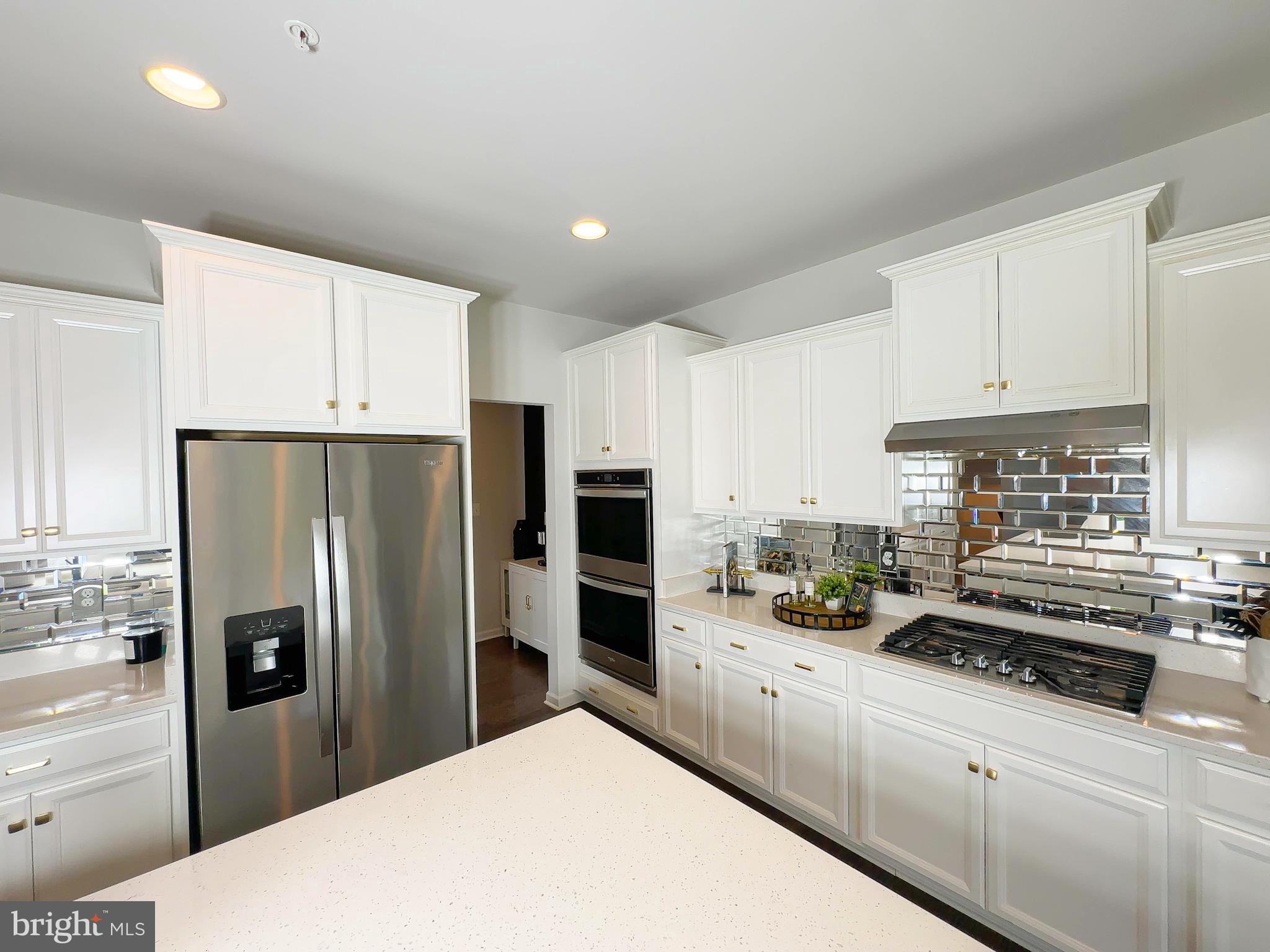 VILLAGES OF SAVANNAH - Residential