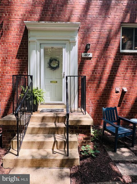 Photo of 1607 Preston Road, ALEXANDRIA, VA 22302 (MLS # VAAX2060548)