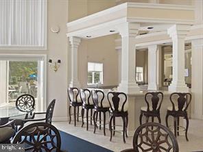 ENGLISH COUNTRY MANOR - Residential