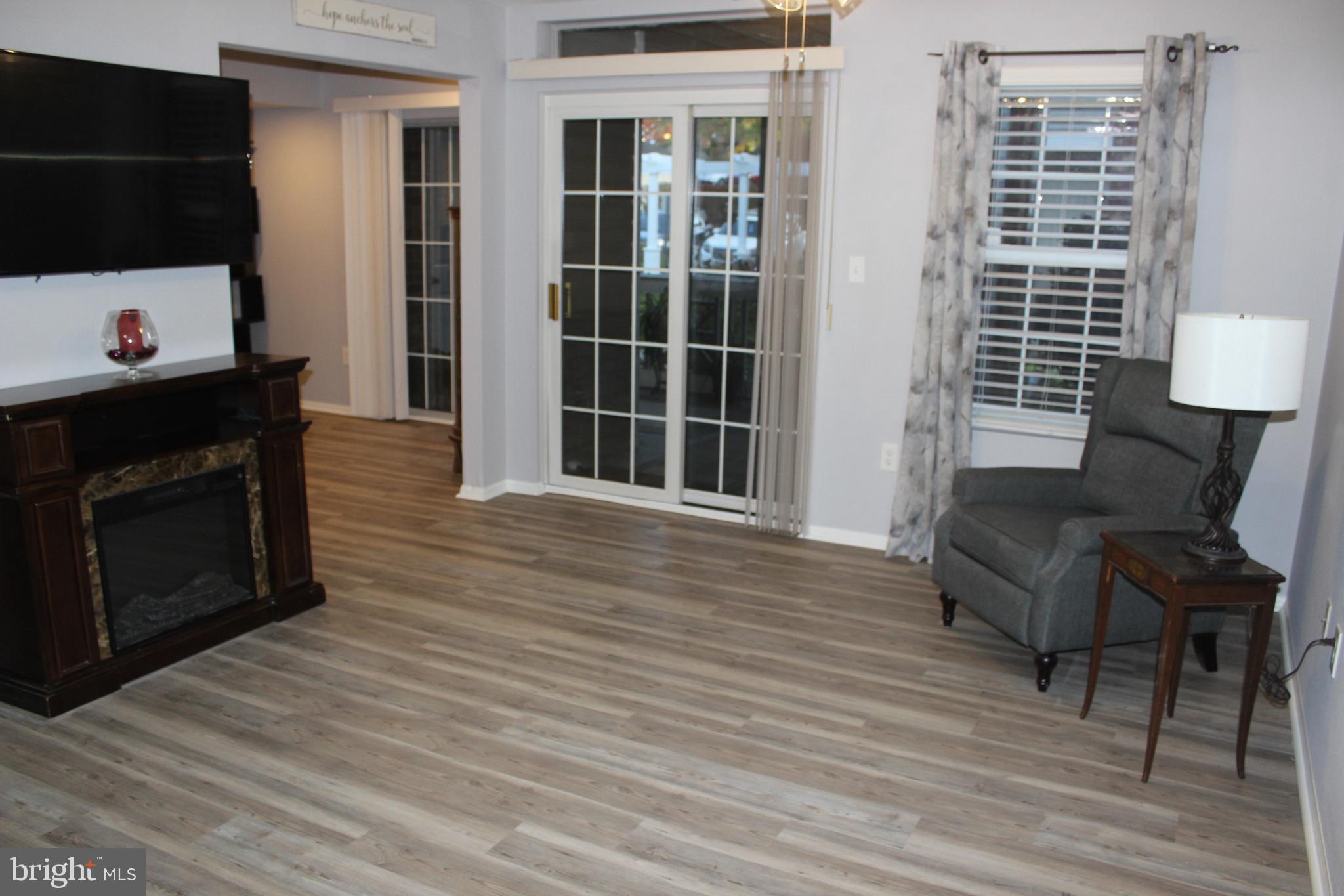 ENGLISH COUNTRY MANOR - Residential