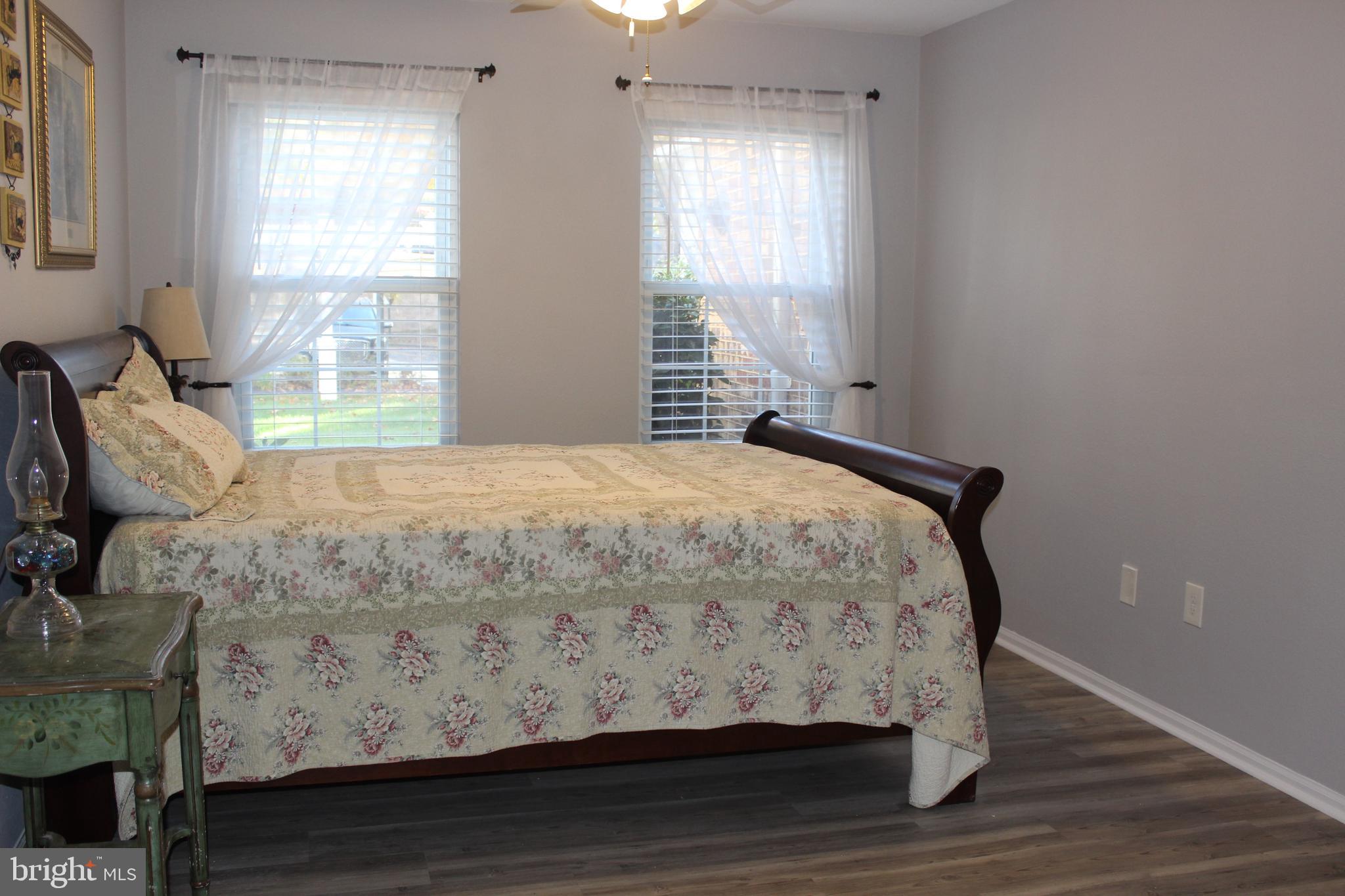 ENGLISH COUNTRY MANOR - Residential