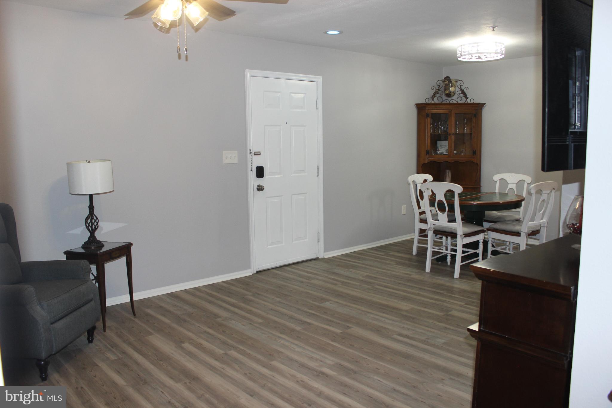 ENGLISH COUNTRY MANOR - Residential