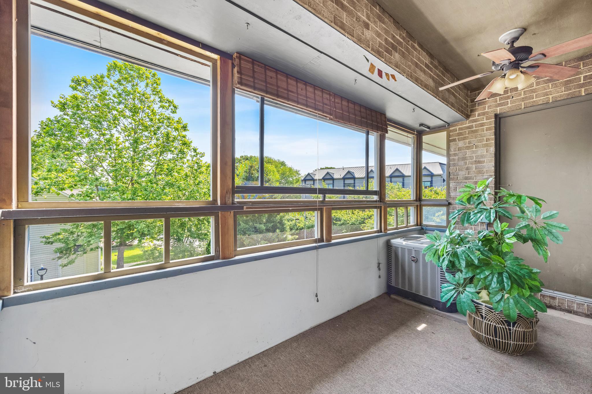 MARINERS COVE - Residential