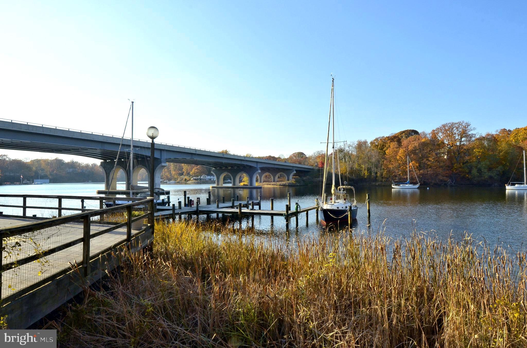 MARINERS COVE - Residential