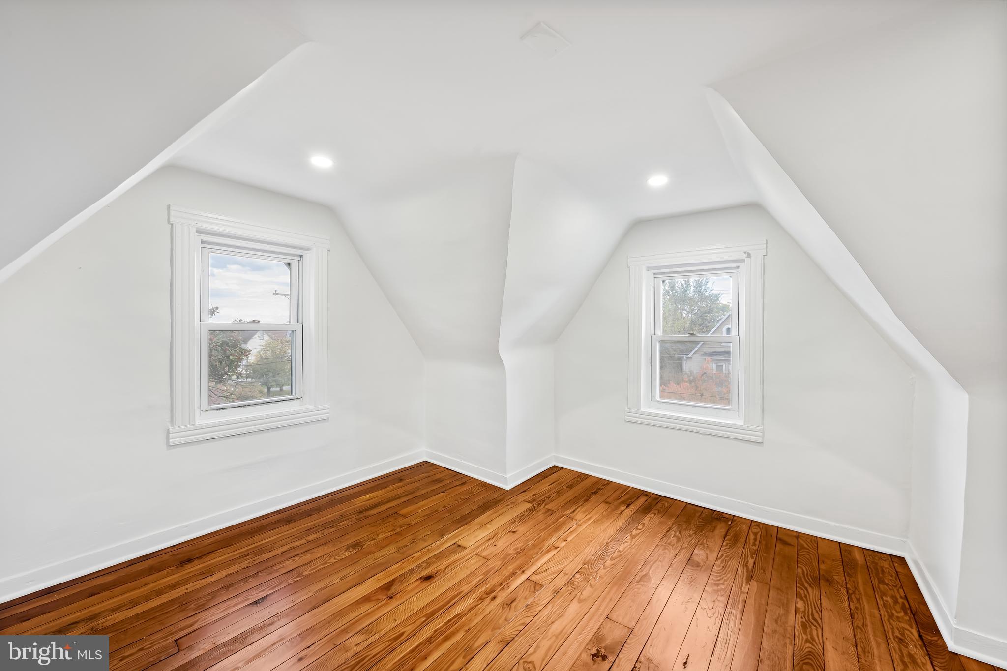 OLD HOMELAND - Residential