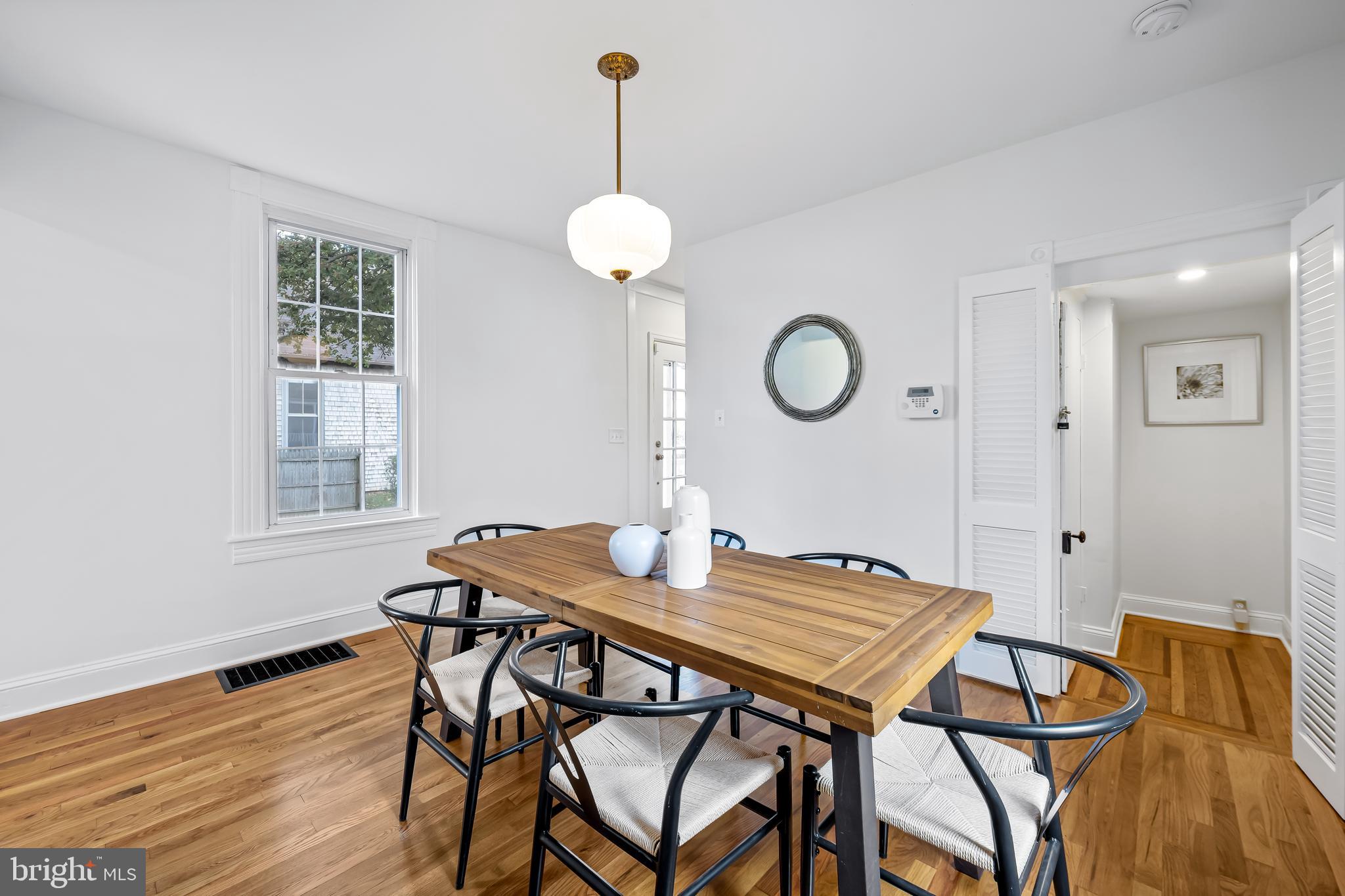 OLD HOMELAND - Residential