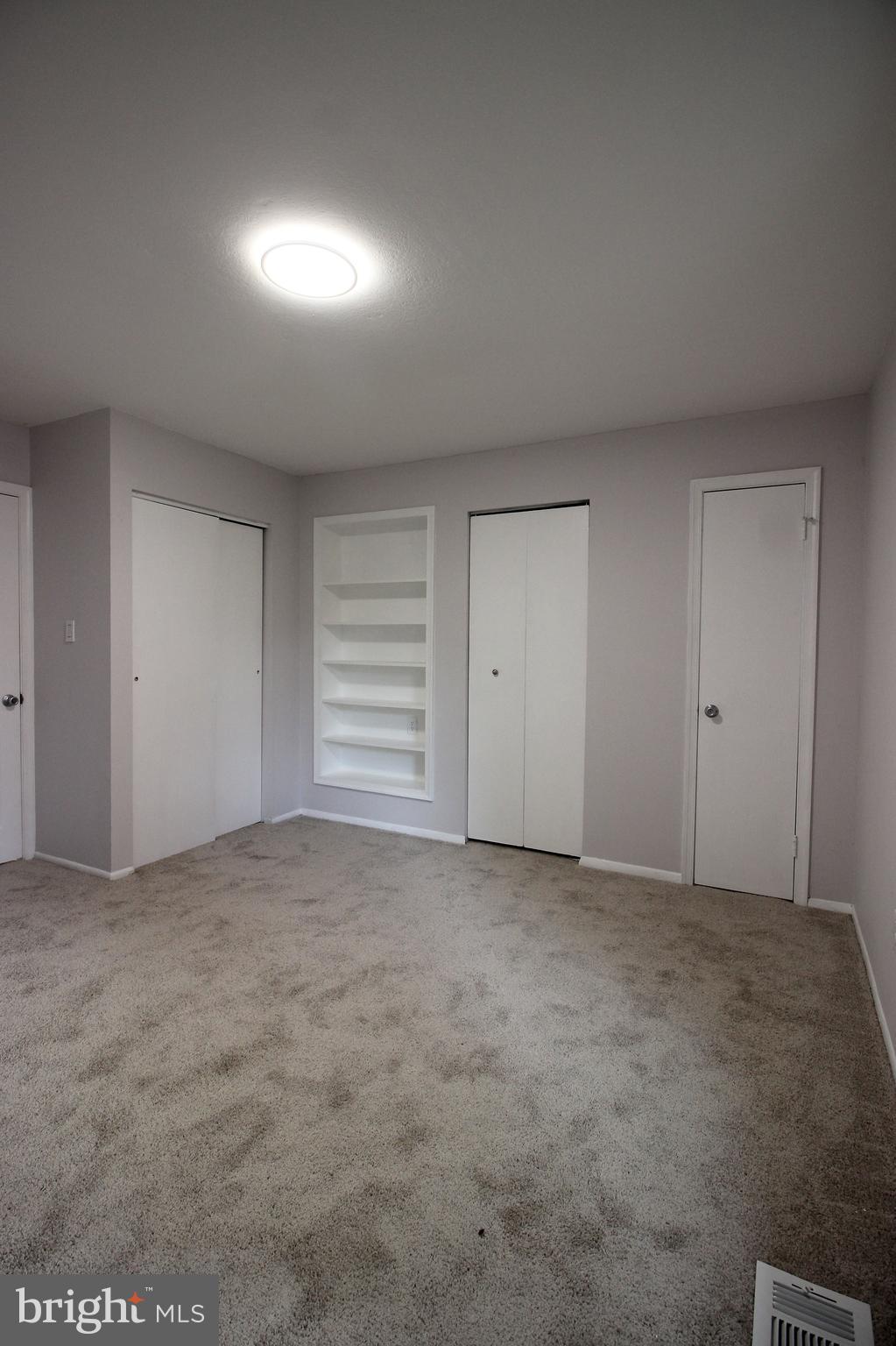 RESTON - Residential Lease