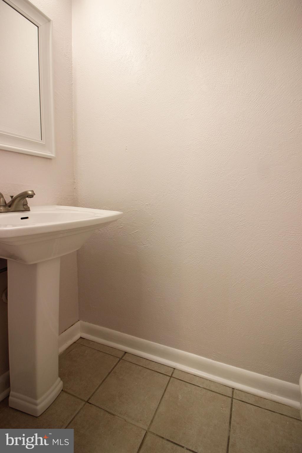 RESTON - Residential Lease