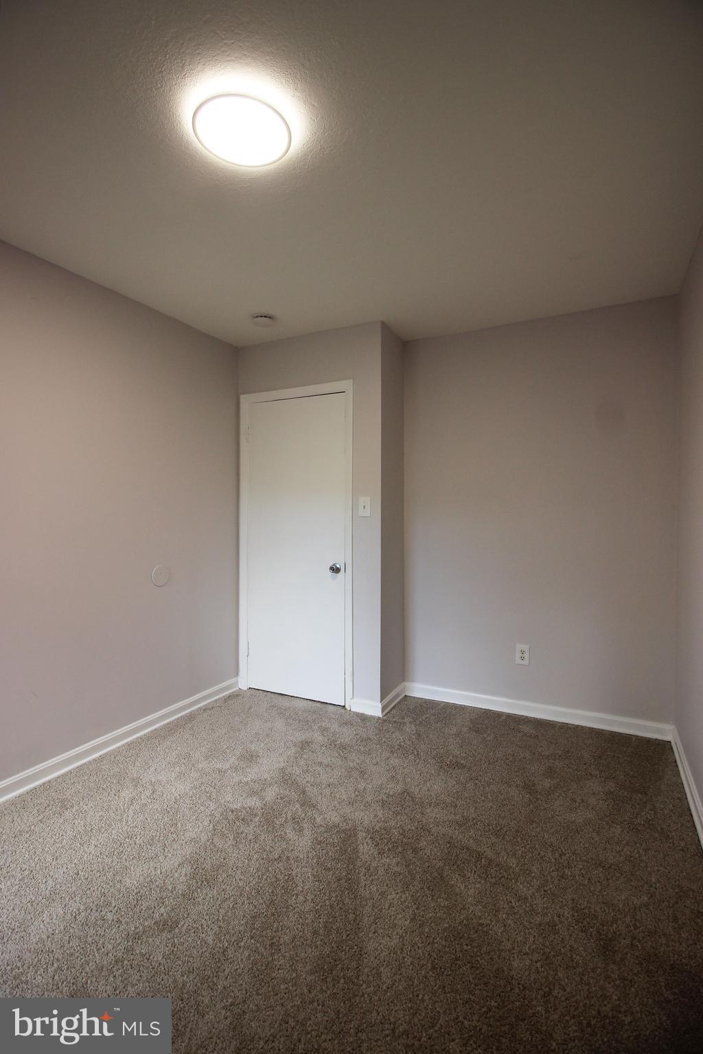 RESTON - Residential Lease