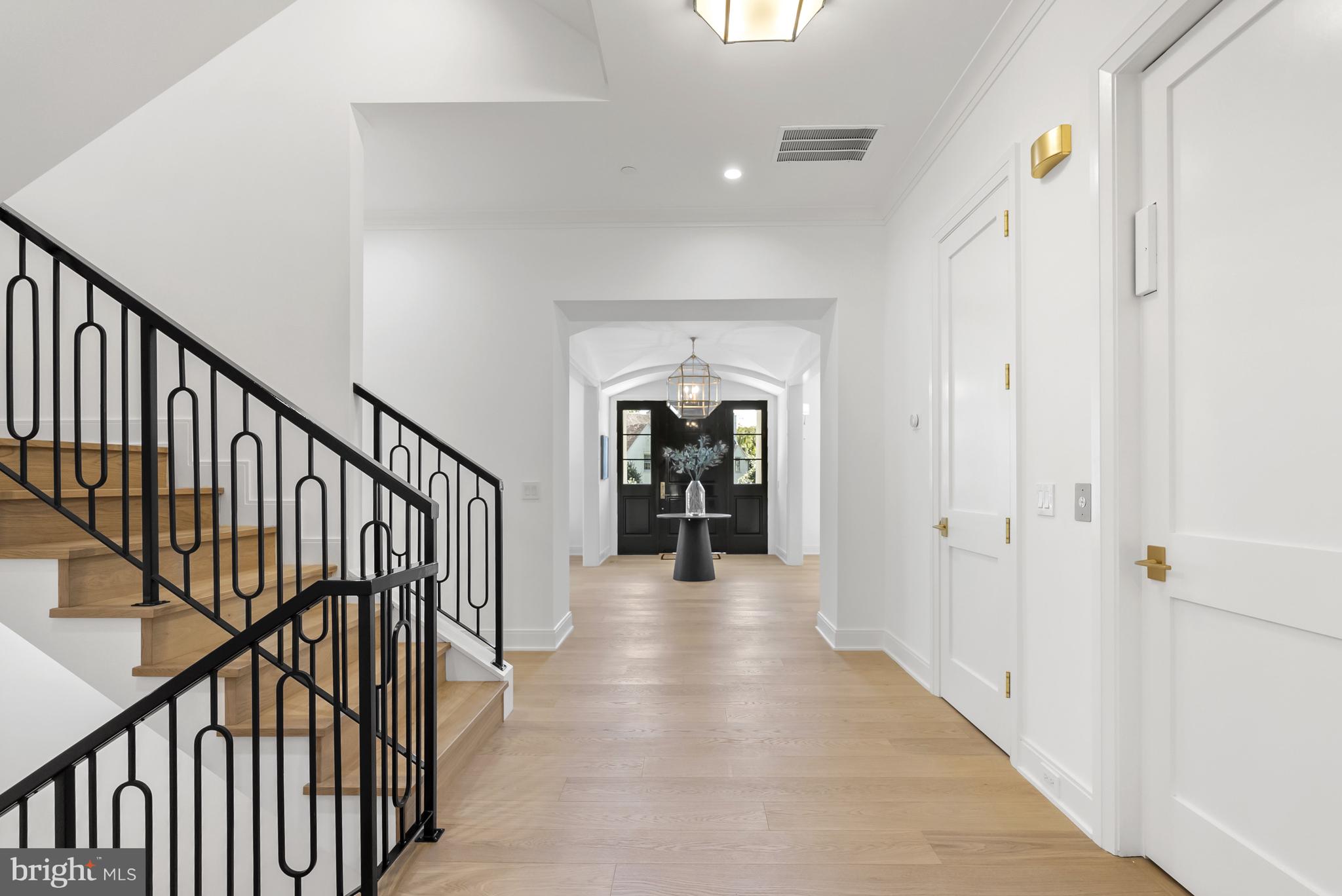 SPRING VALLEY - Residential