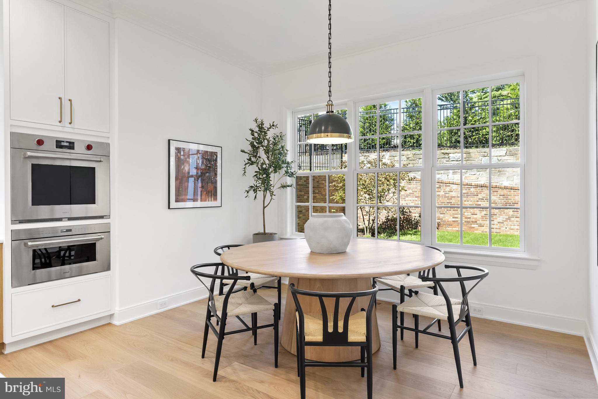 SPRING VALLEY - Residential