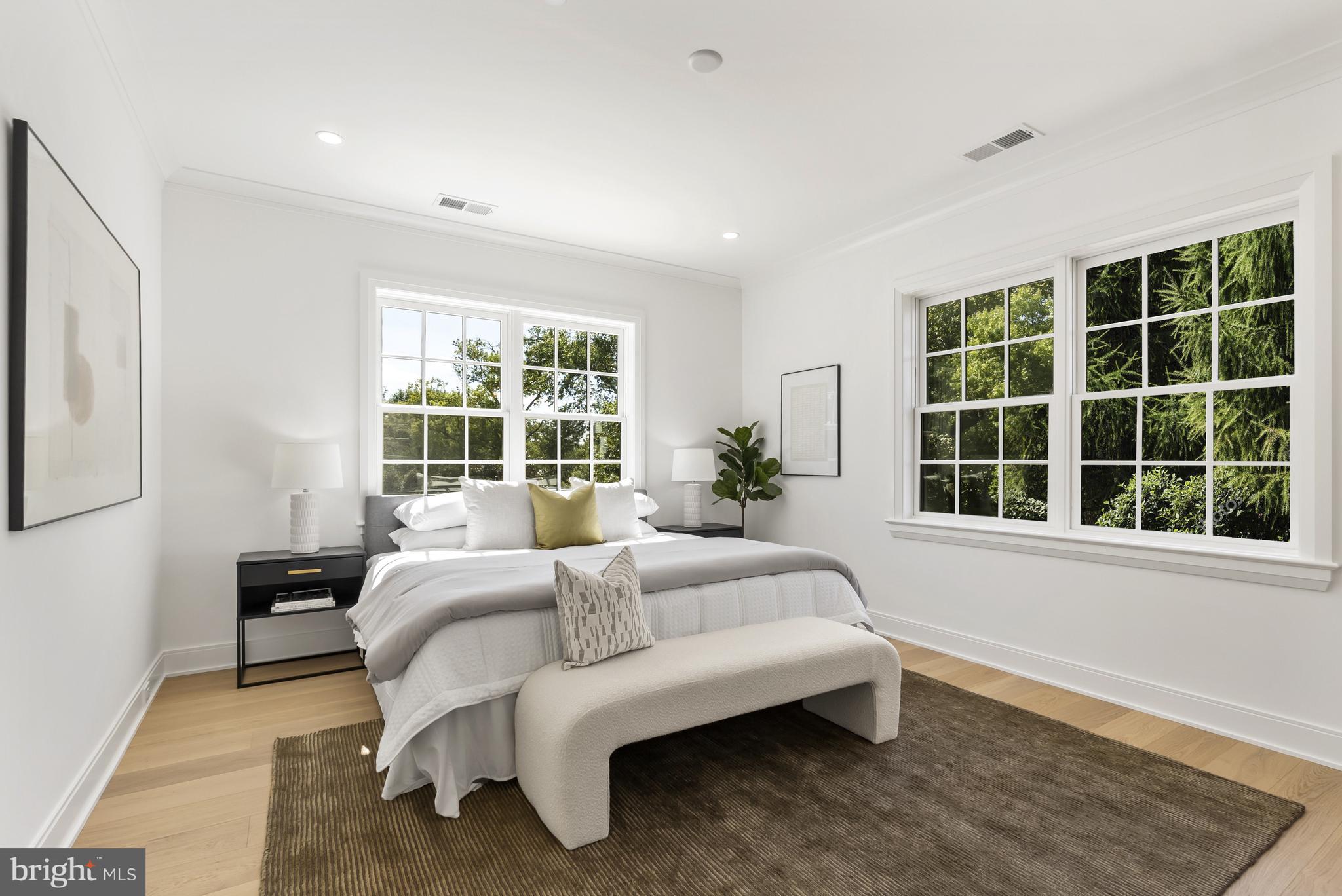 SPRING VALLEY - Residential