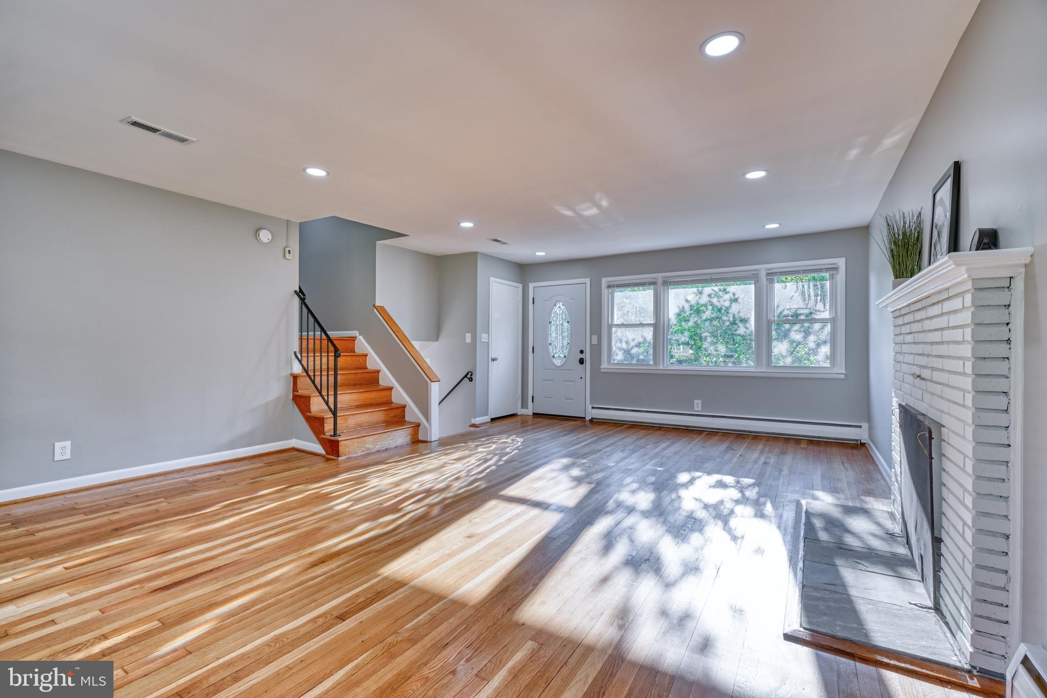 CAMPUS HILLS - Residential