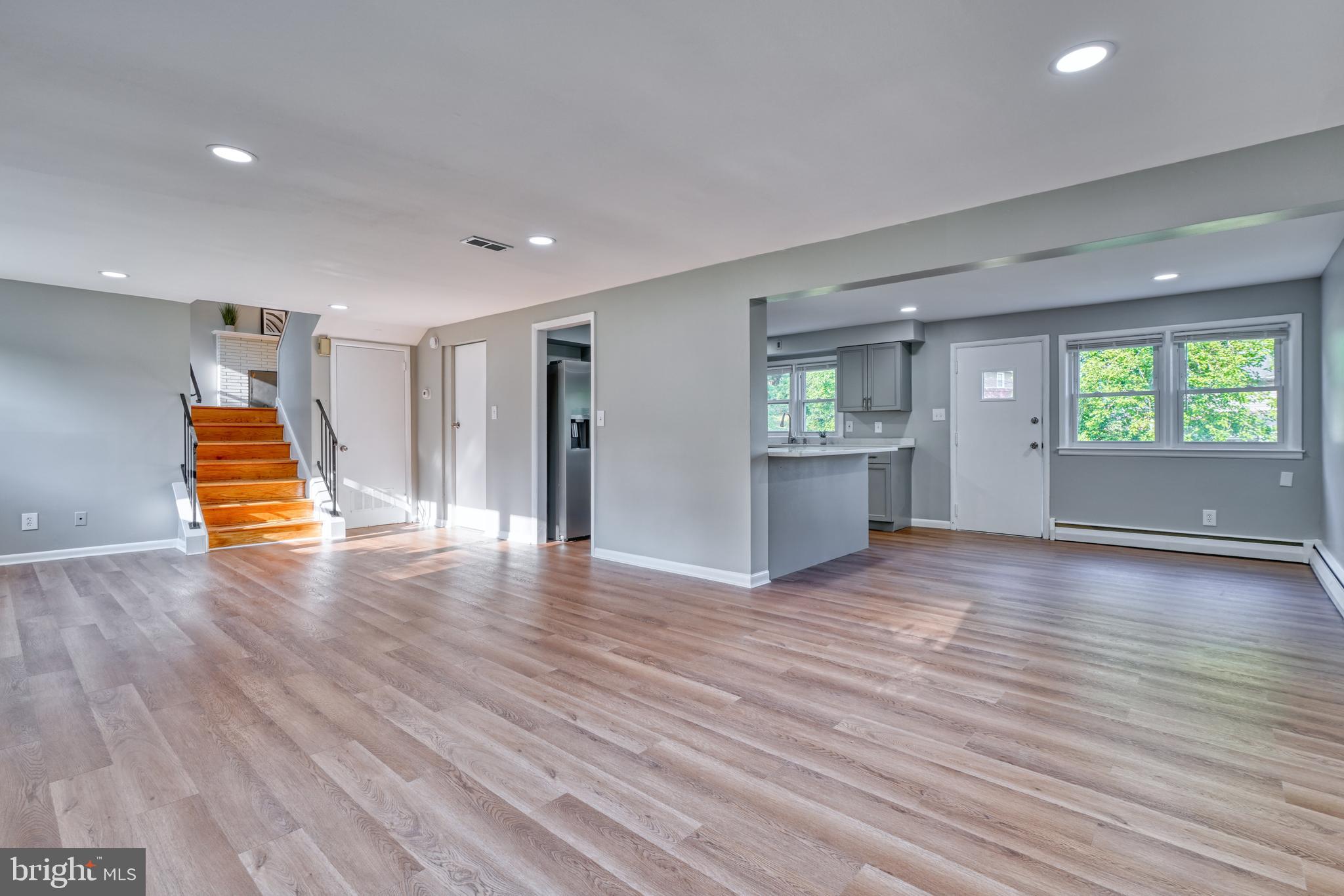 CAMPUS HILLS - Residential