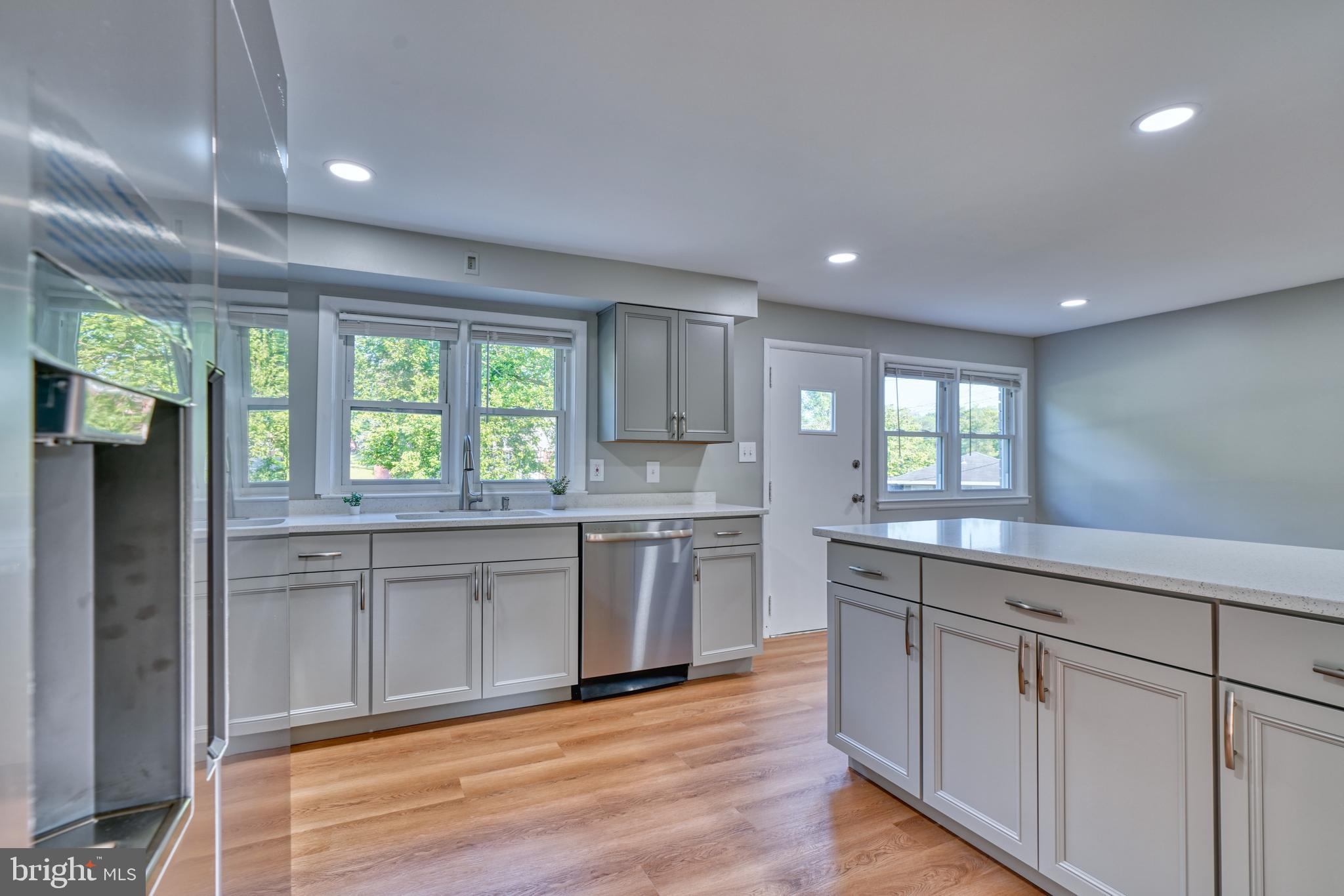 CAMPUS HILLS - Residential