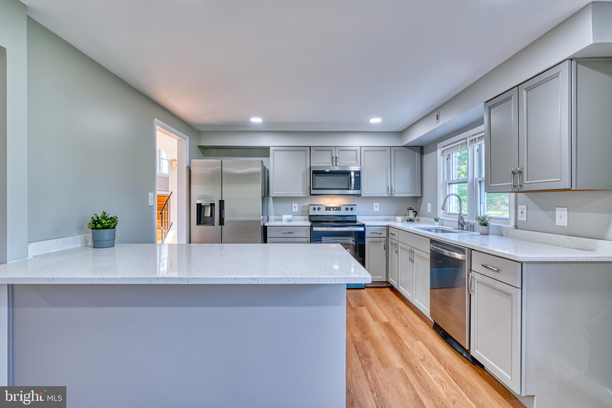 CAMPUS HILLS - Residential