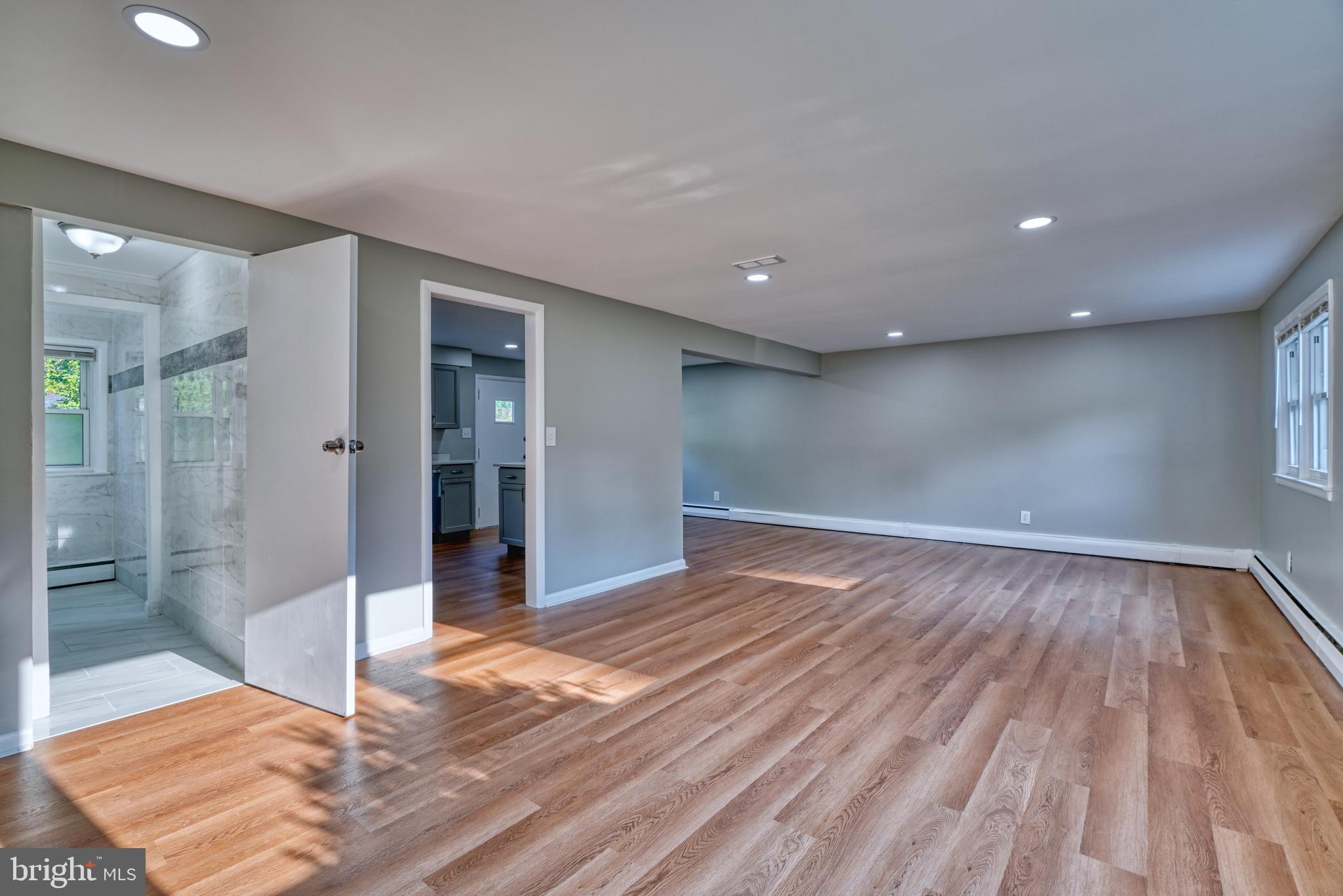 CAMPUS HILLS - Residential