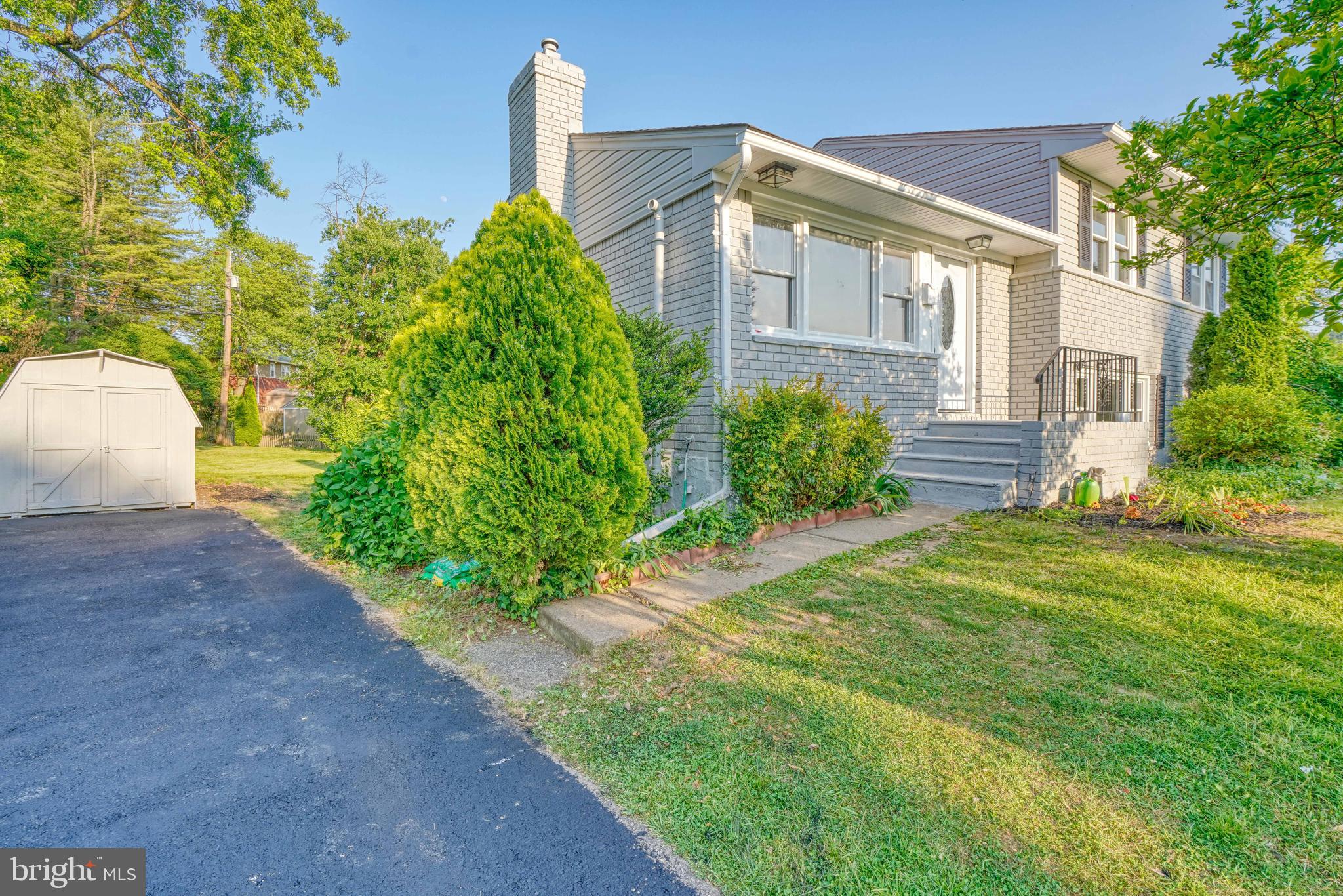 CAMPUS HILLS - Residential