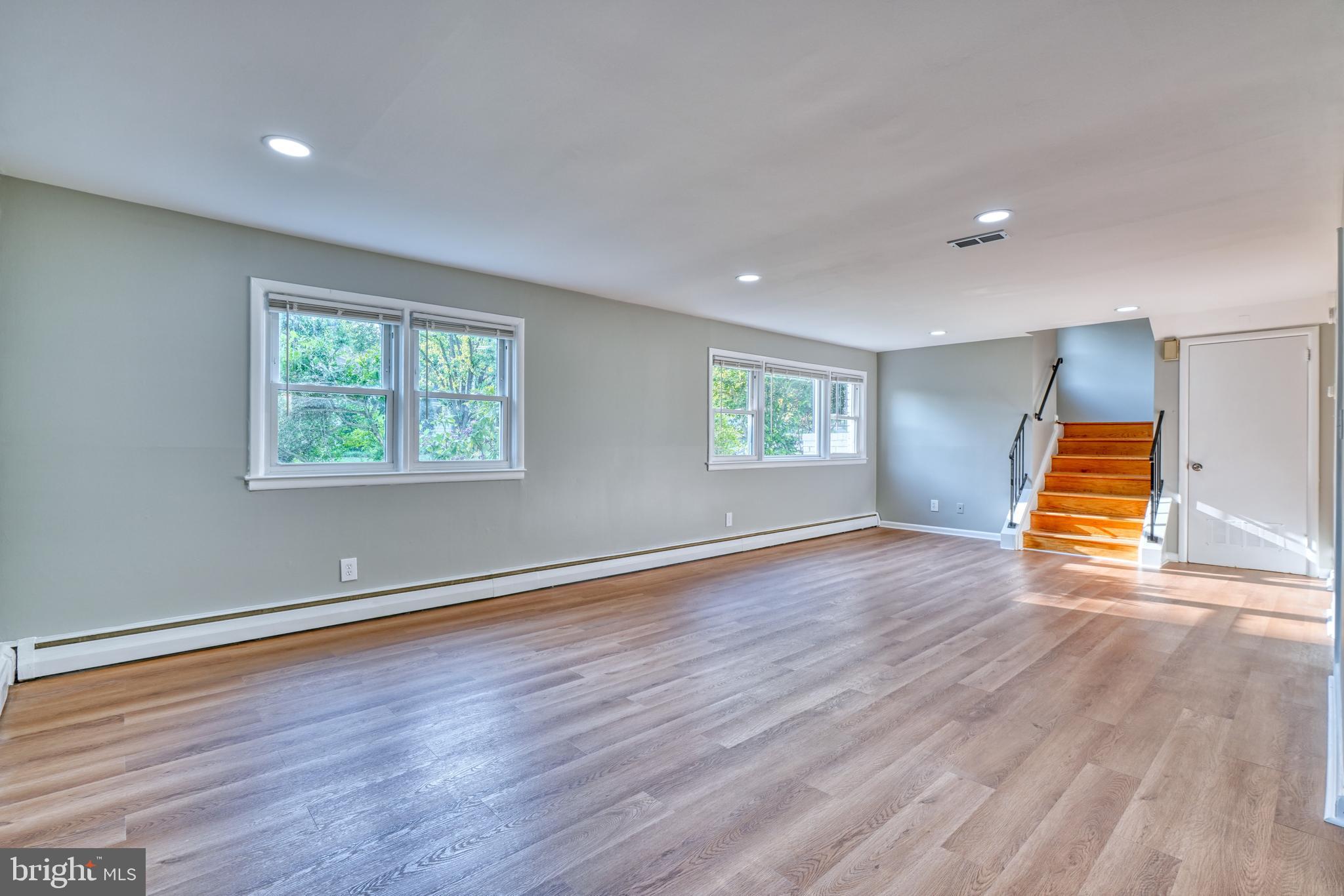 CAMPUS HILLS - Residential