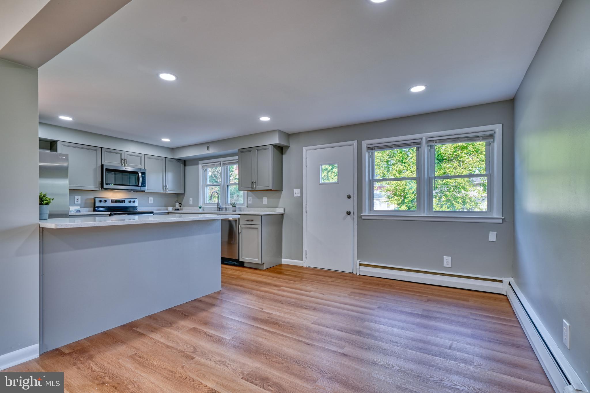 CAMPUS HILLS - Residential