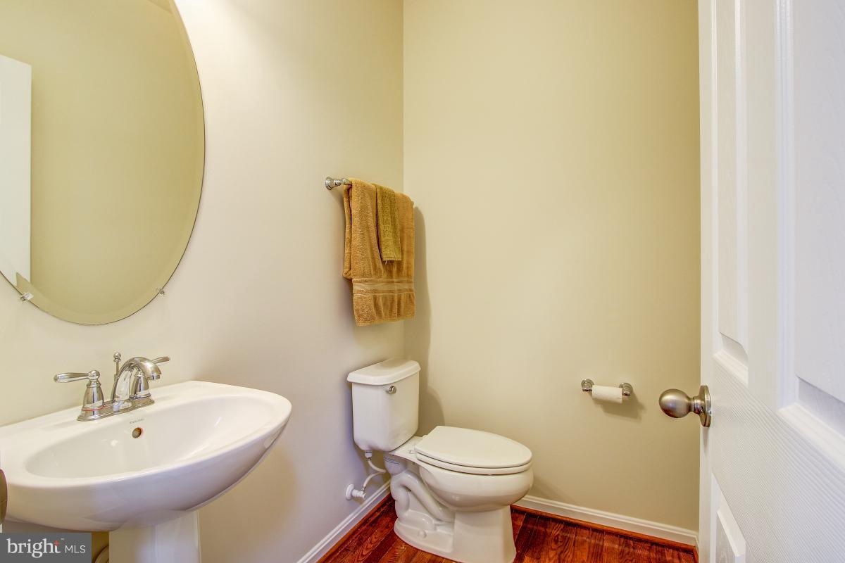 EAGLES POINTE - Residential