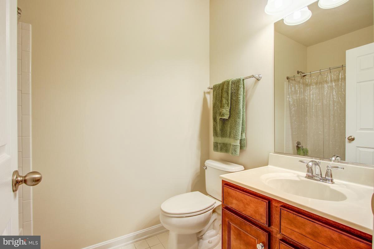 EAGLES POINTE - Residential