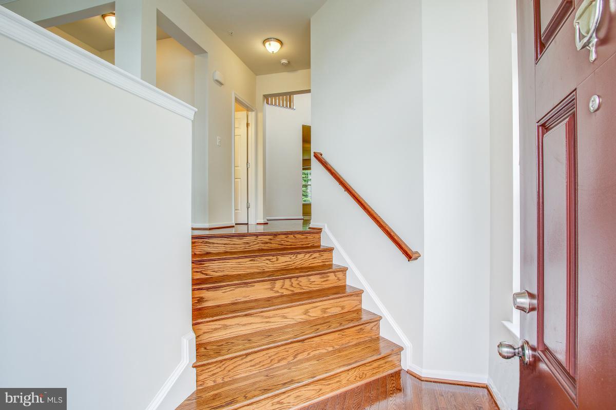 EAGLES POINTE - Residential