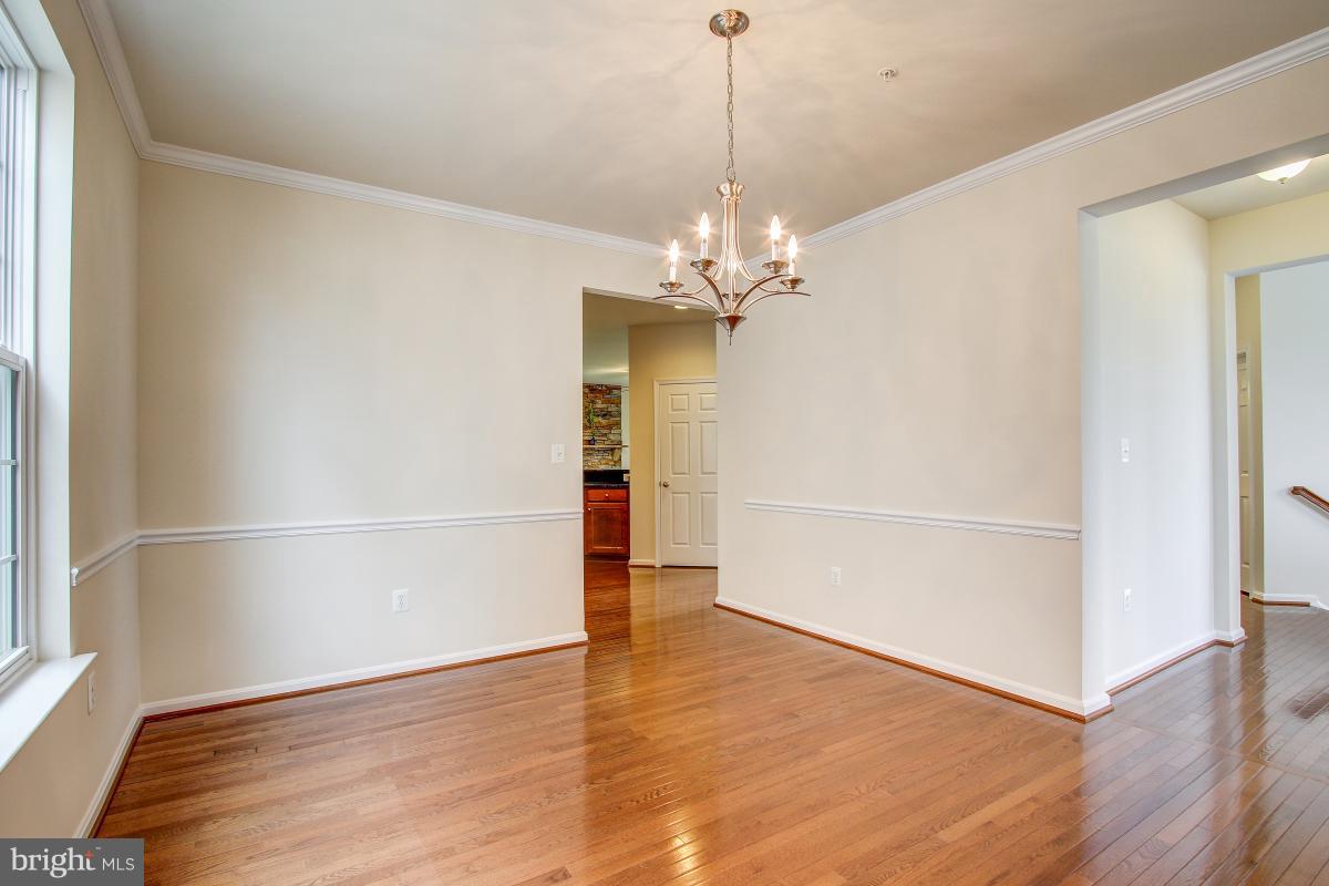 EAGLES POINTE - Residential