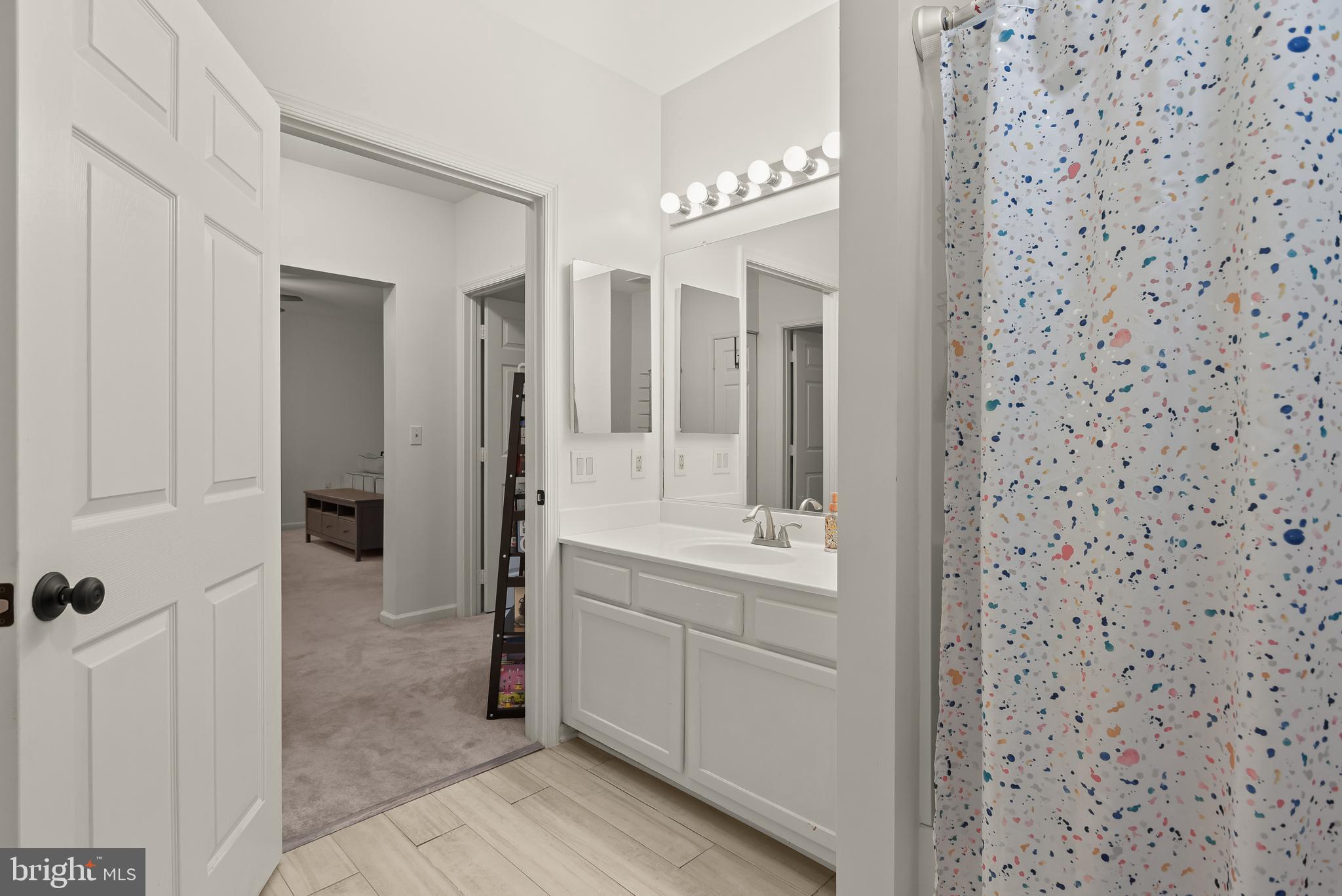 SYCAMORE MEWS - Residential