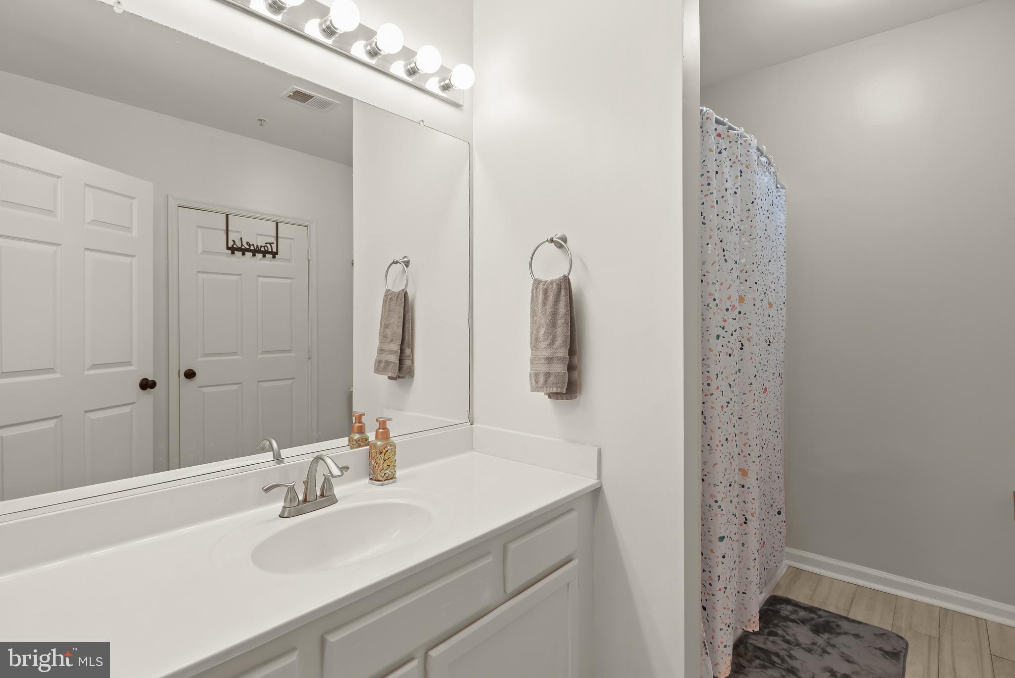 SYCAMORE MEWS - Residential