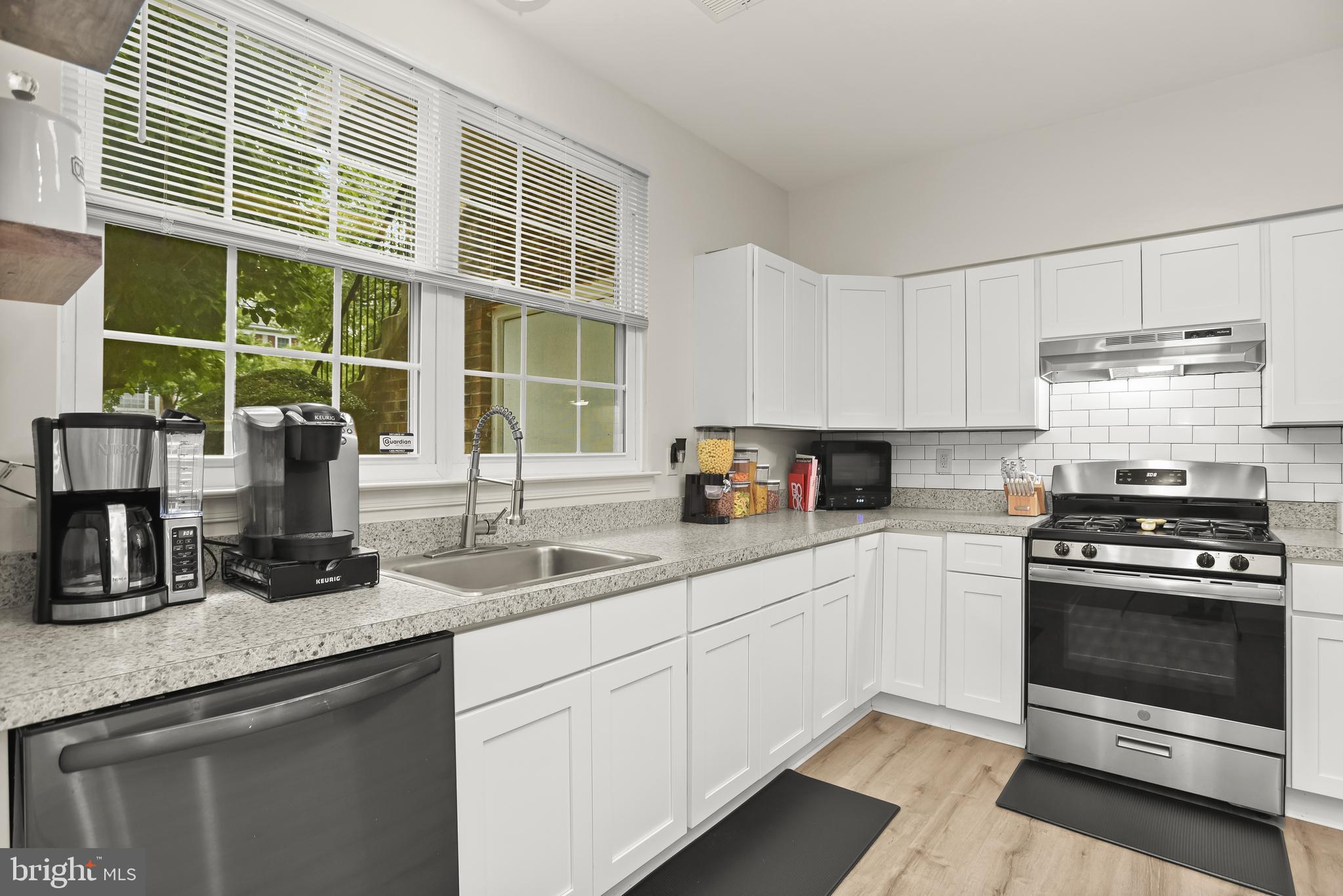 SYCAMORE MEWS - Residential