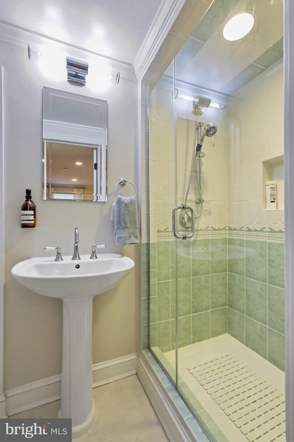 ANNANDALE TERRACE - Residential Lease