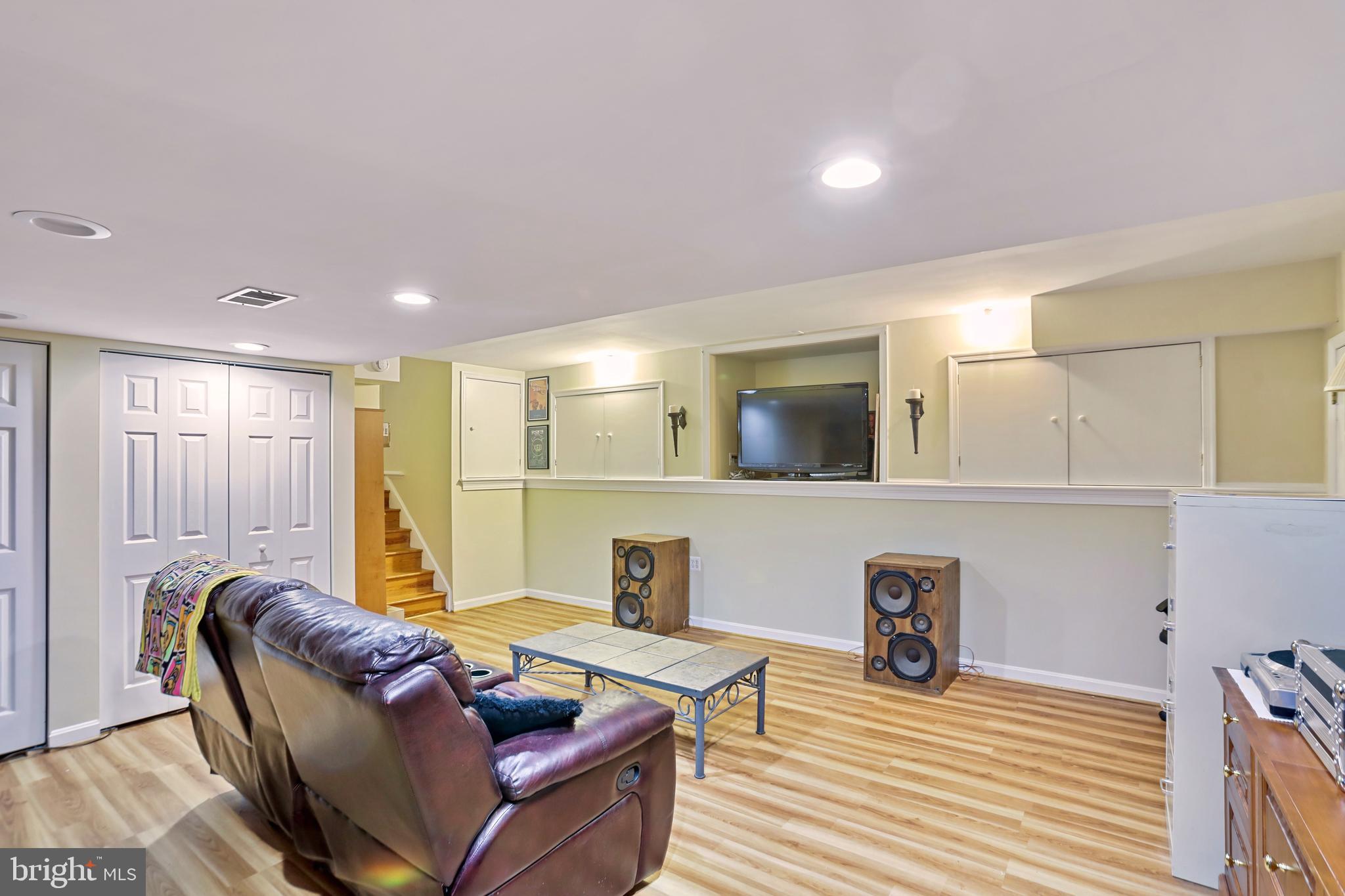 ANNANDALE TERRACE - Residential Lease