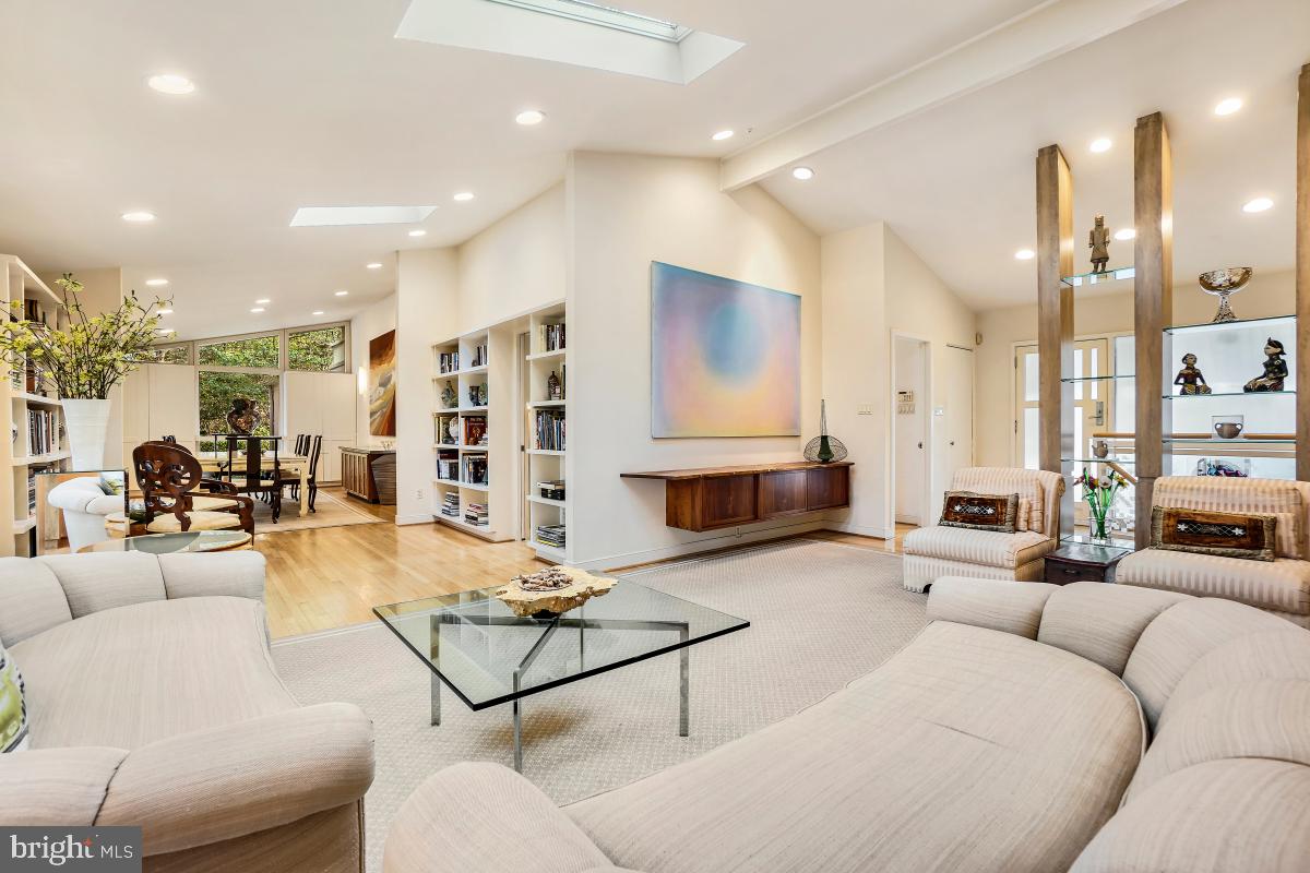 BRADLEY PARK - Residential