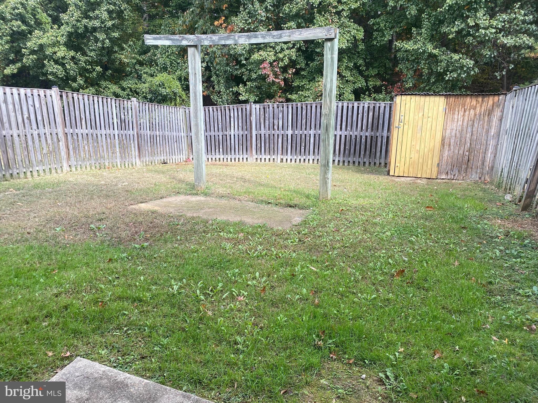 TANGLEWOOD TOWNHOMES SUB - Residential Lease