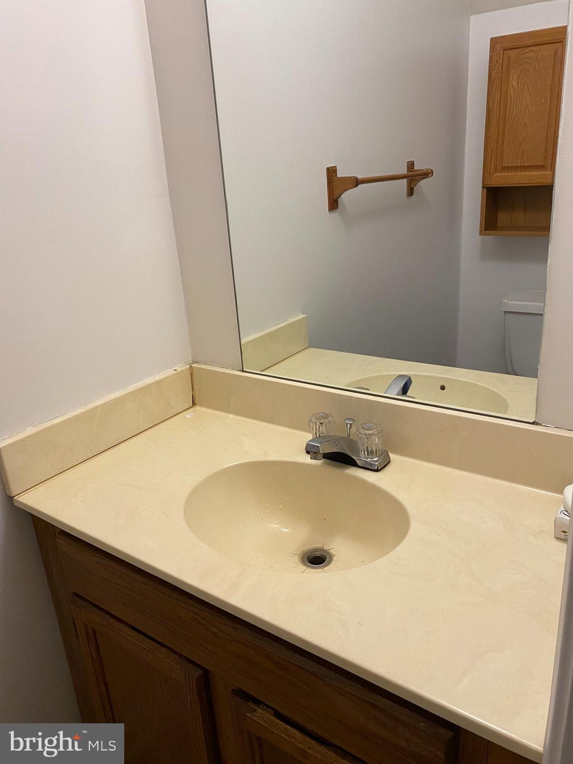 TANGLEWOOD TOWNHOMES SUB - Residential Lease