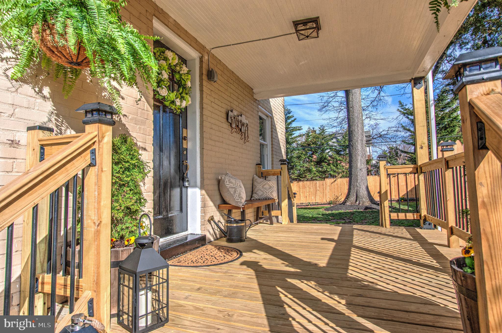 ARLINGTON FOREST - Residential