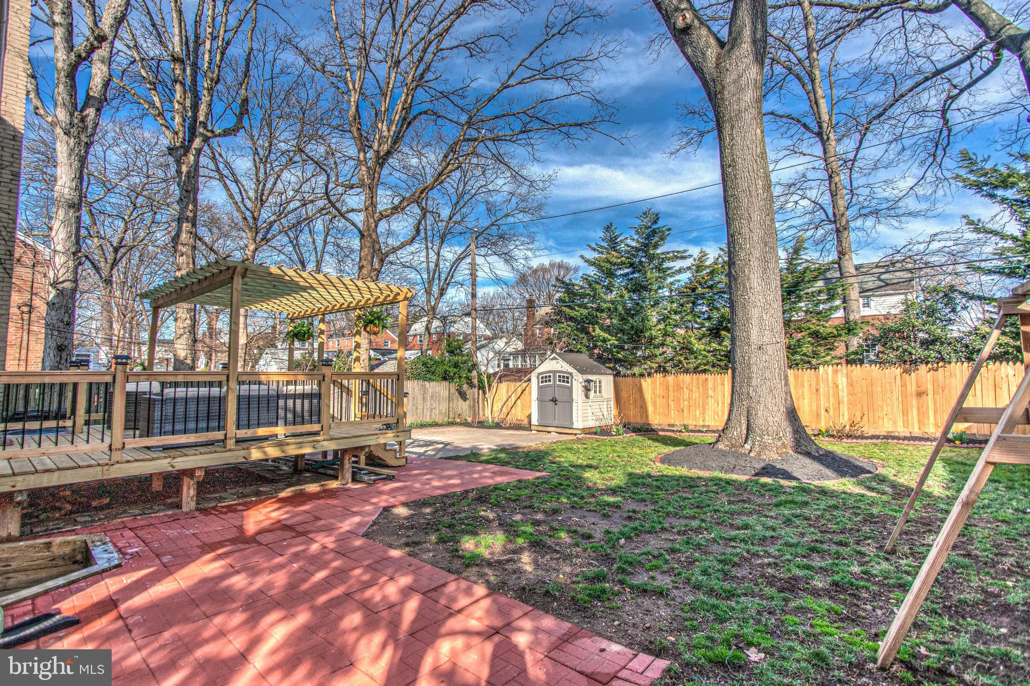 ARLINGTON FOREST - Residential