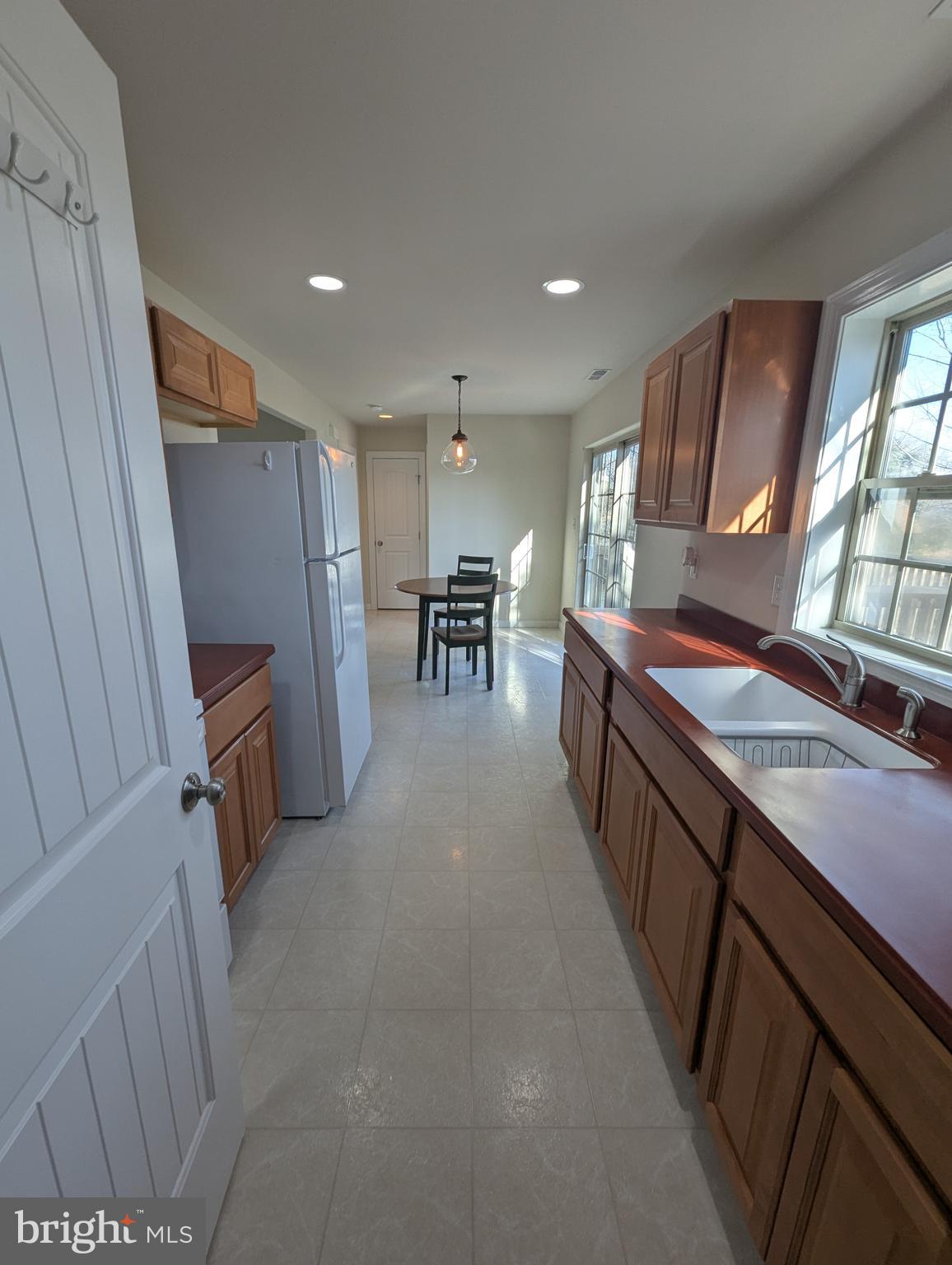 WINDSWEPT - Residential Lease