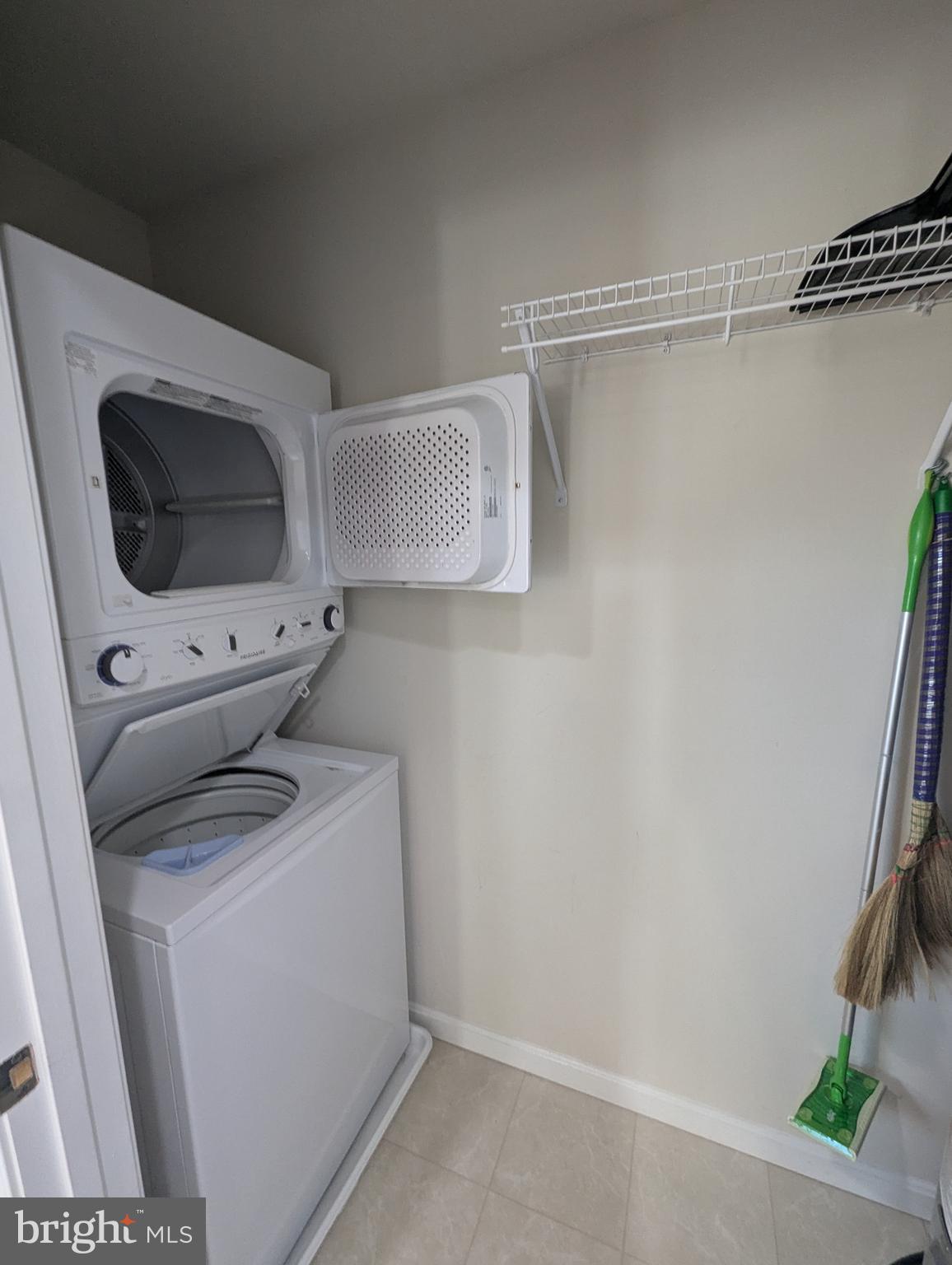 WINDSWEPT - Residential Lease