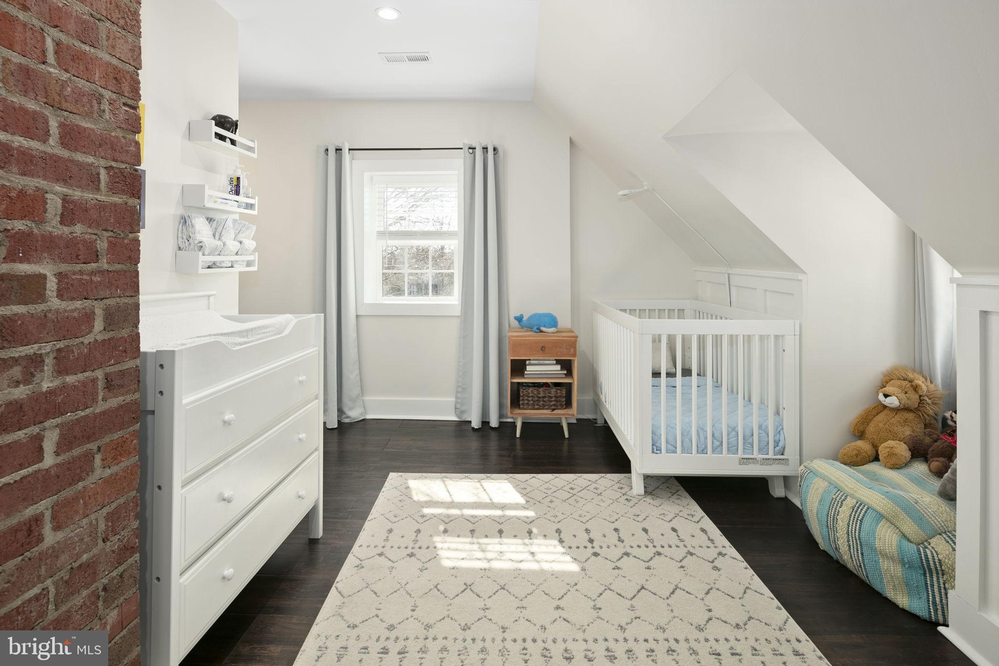 MCKENZIE LEWIS PROPERTY - Residential