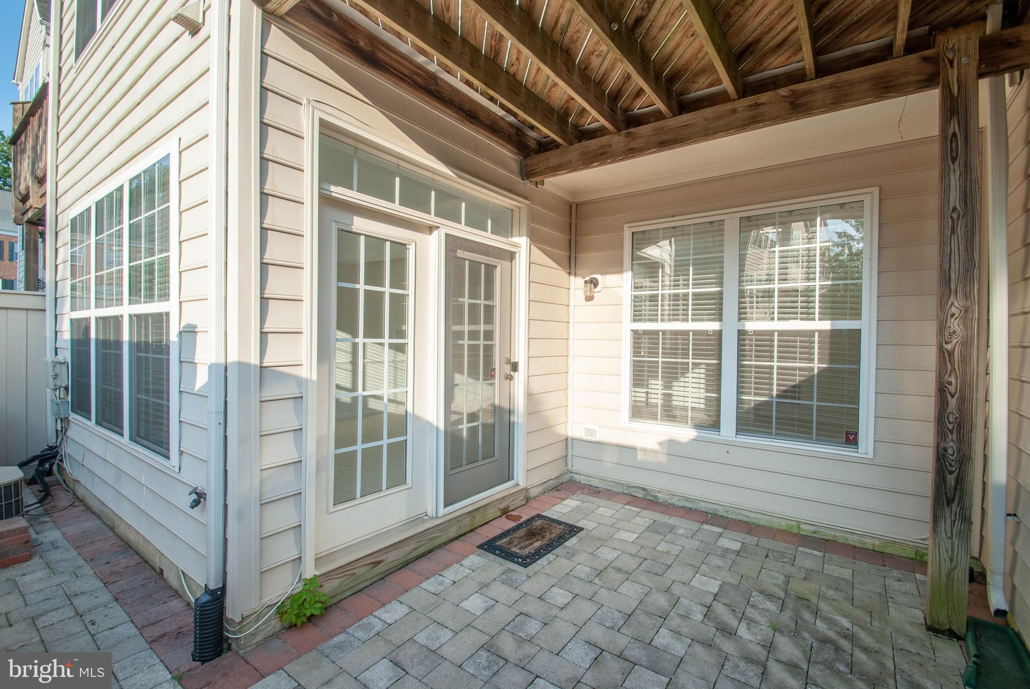 SOUTH RIVER - Residential Lease