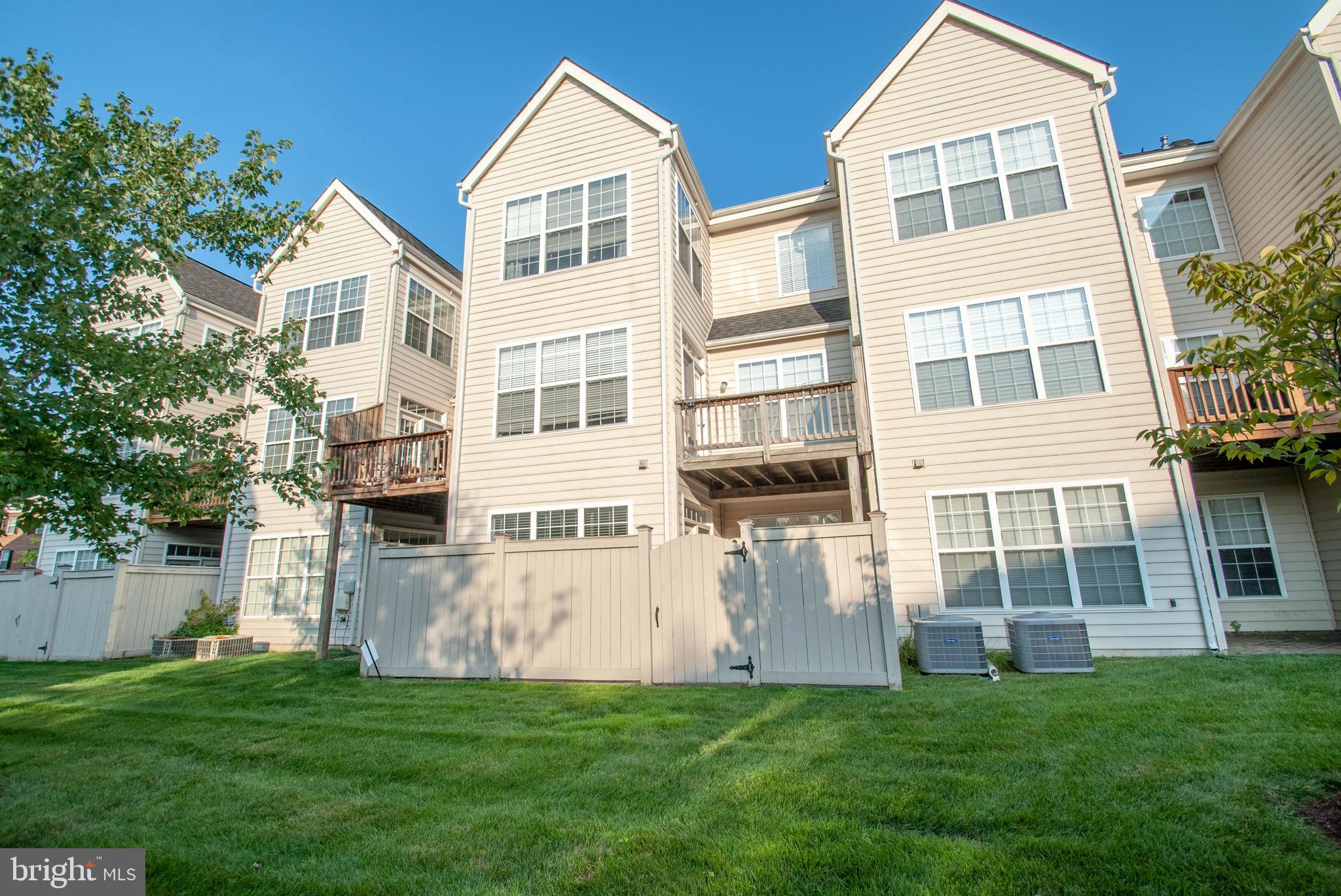 SOUTH RIVER - Residential Lease