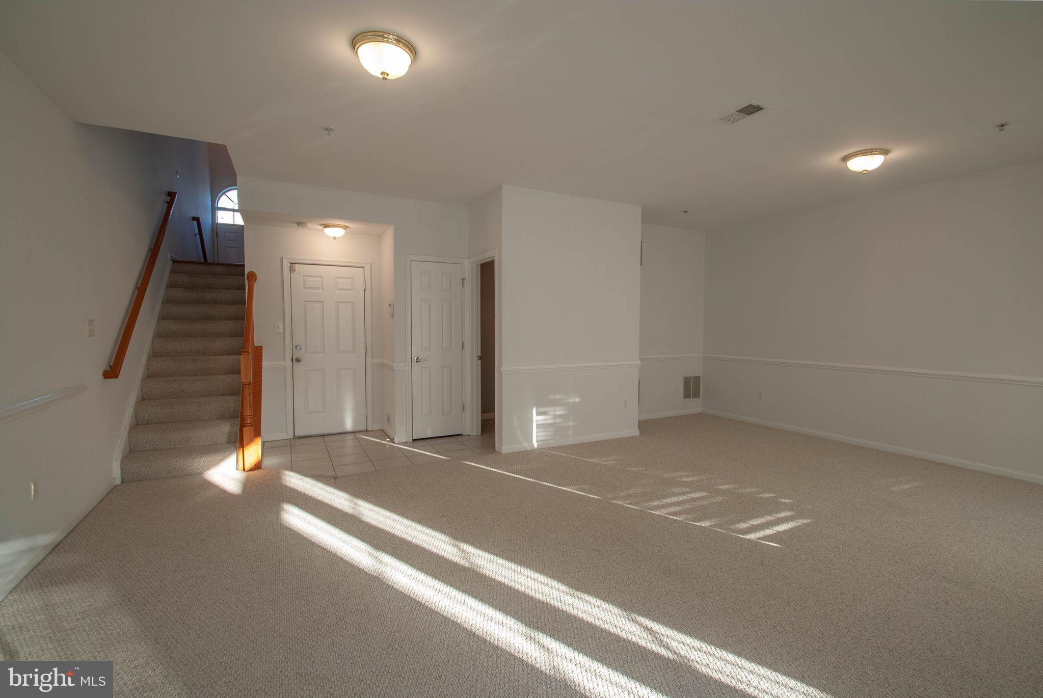 SOUTH RIVER - Residential Lease